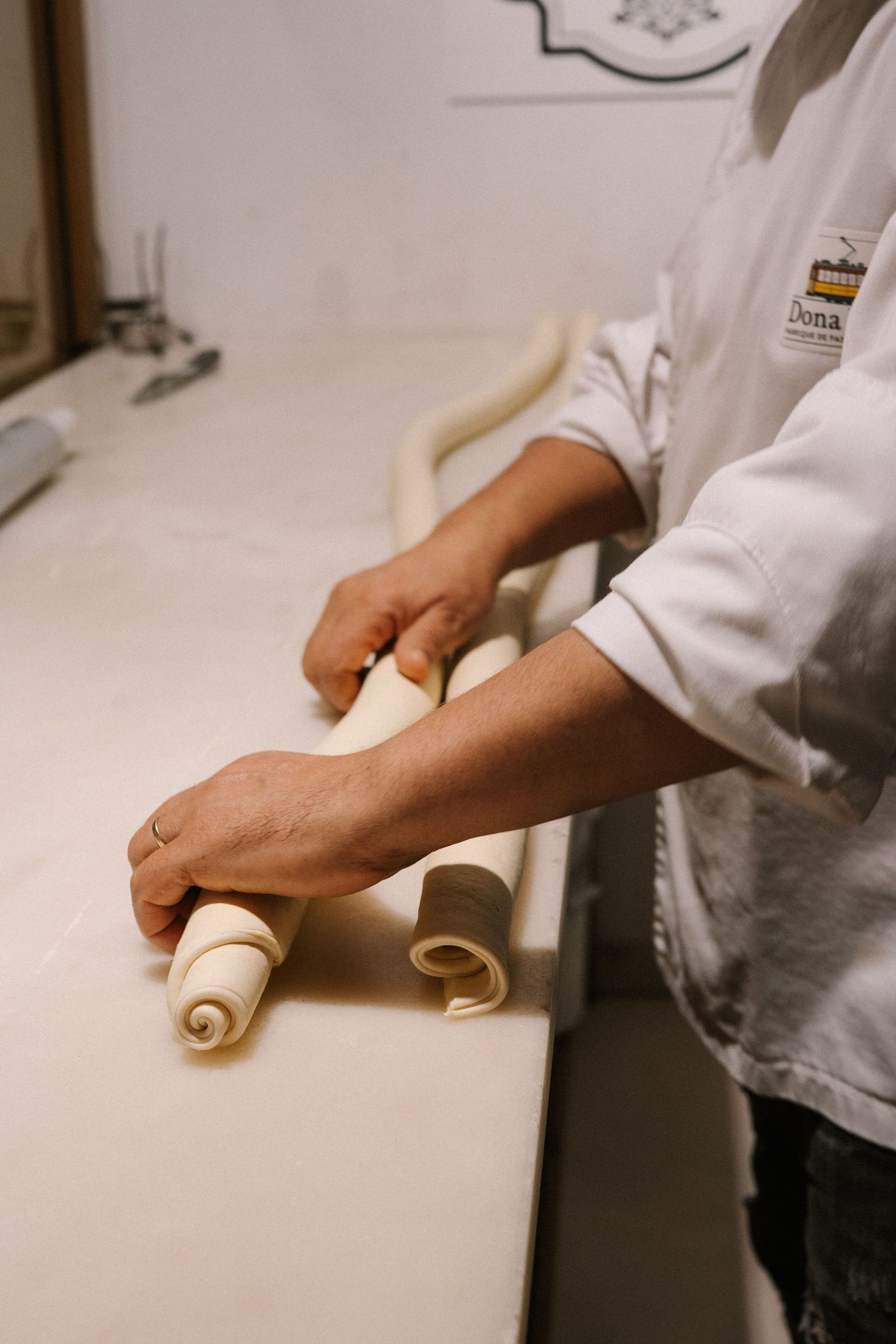 Portraits artisans de bouche à Lille : chefs, boulangers, pâtissiers. Photographie pro qui valorise savoir‑faire.