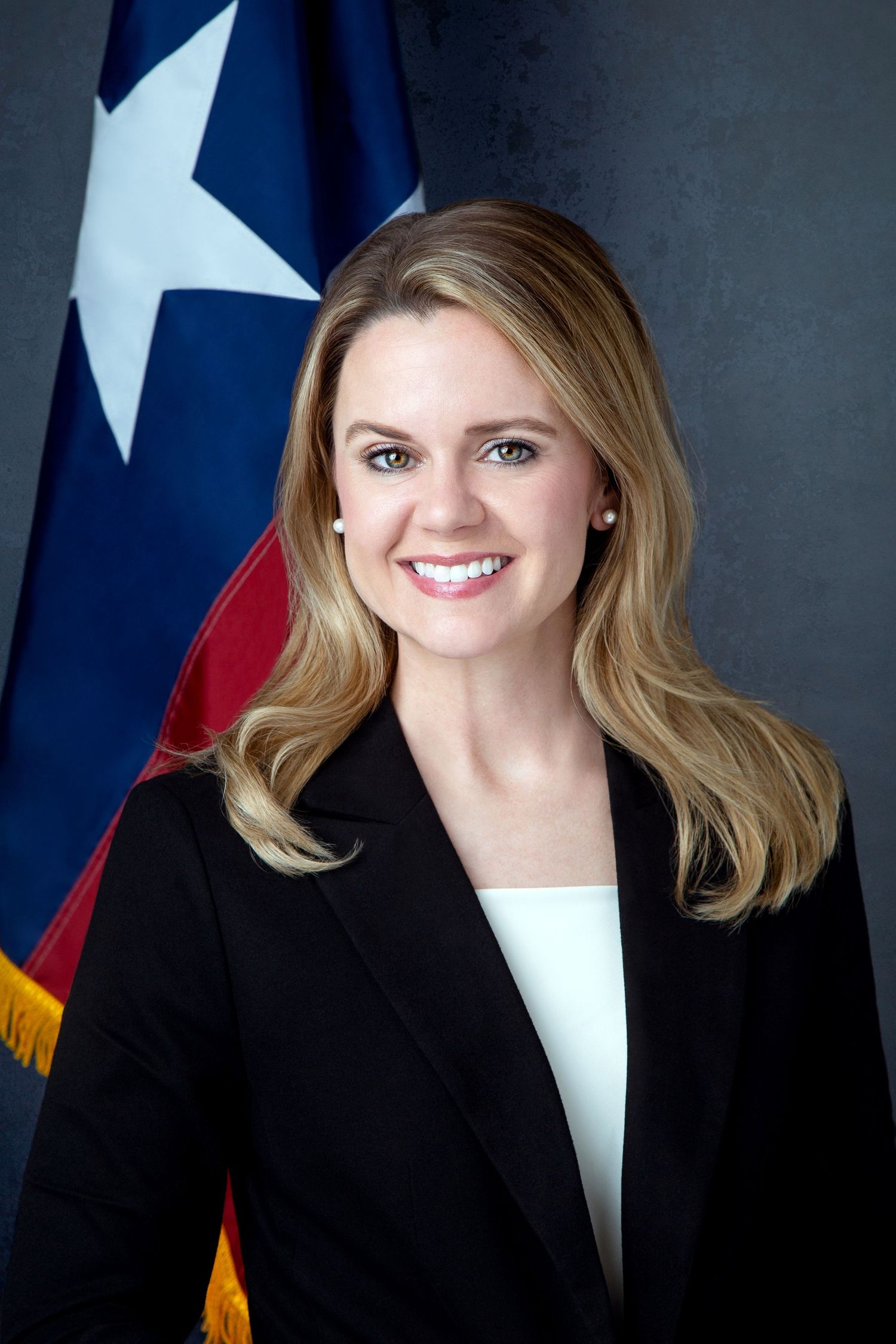 Headshot of former Comal County Tax Accessor Collector Kristen Hoyt in New Braunfels, Texas.