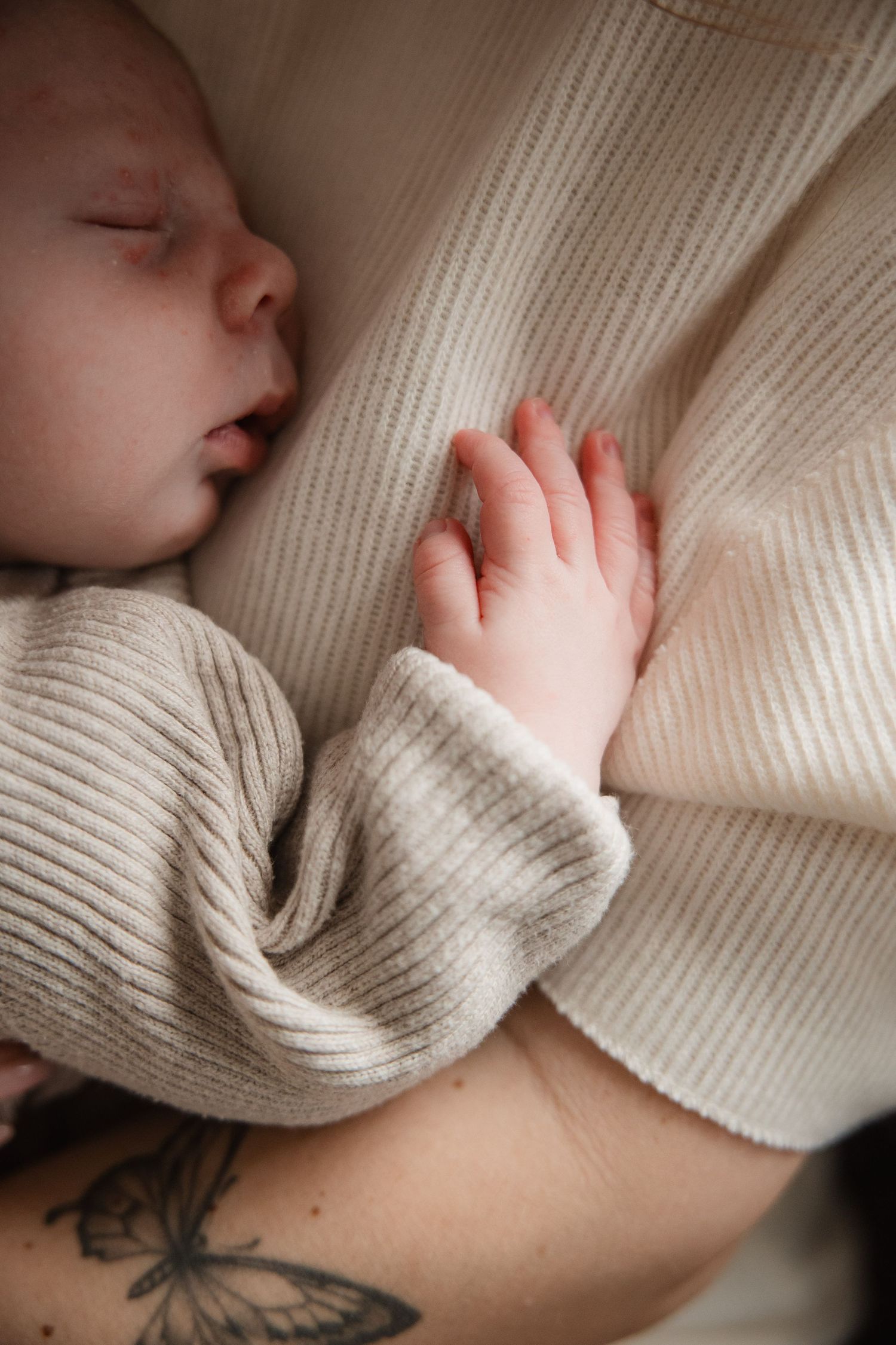 Detailfoto van handje newborn