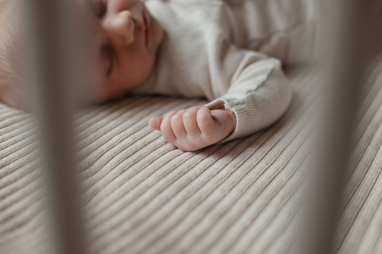 Newborn foto in Barneveld door Nansee Photography