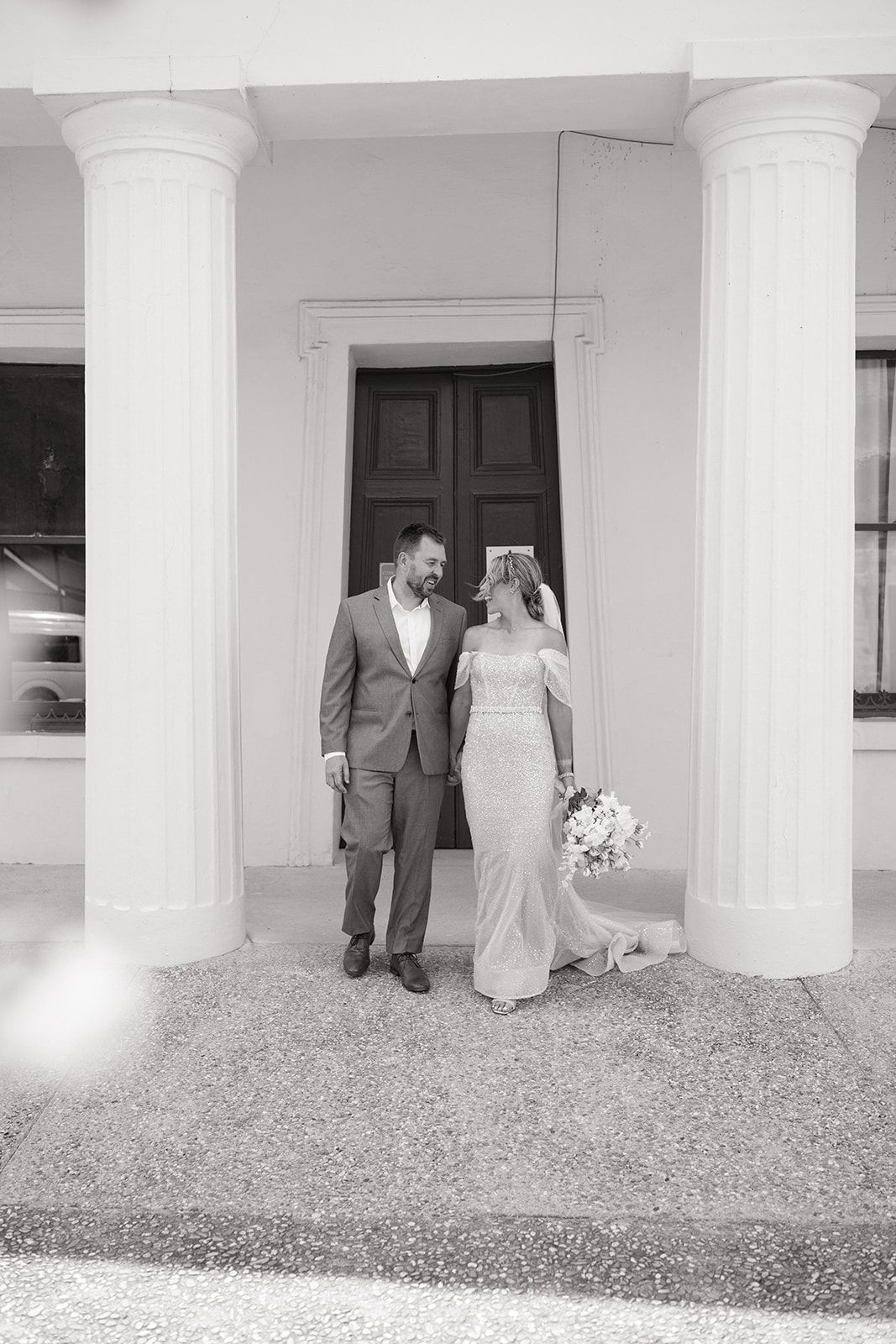 Clyde elopement couple