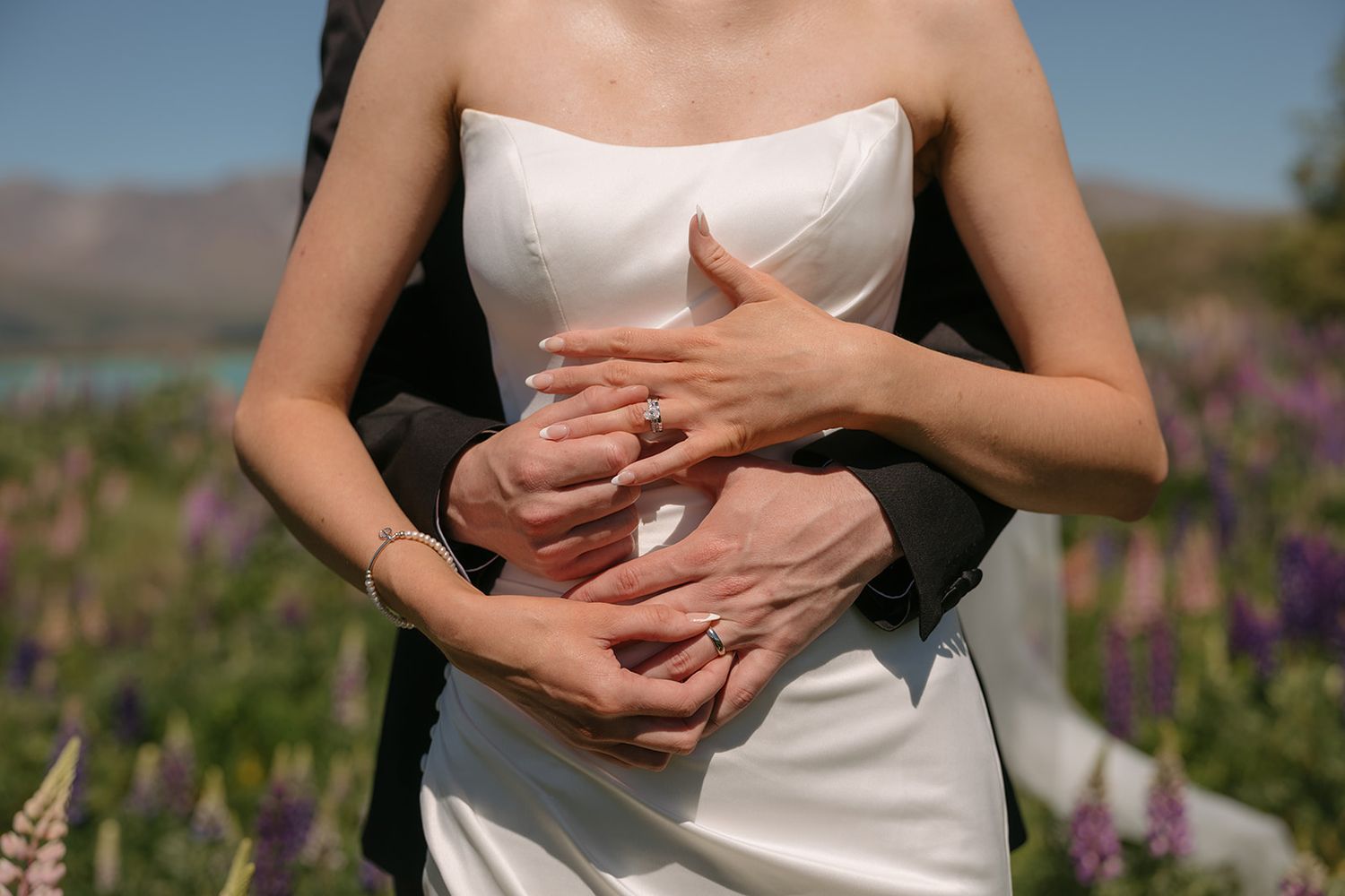 Tekapo elopement couple