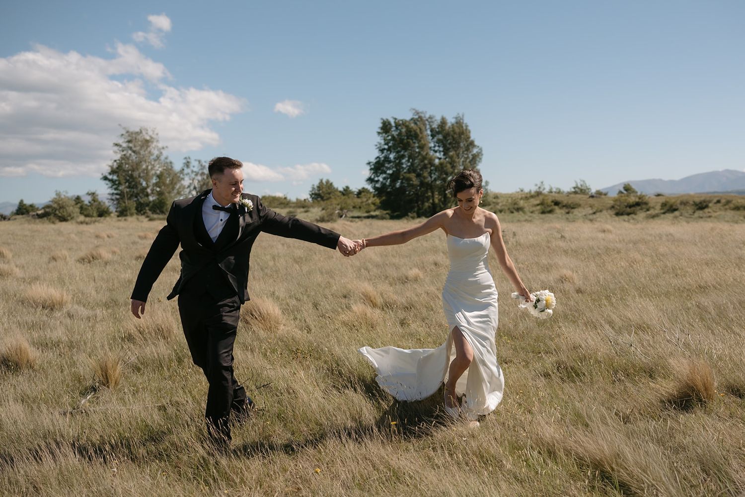 Tekapo elopement couple