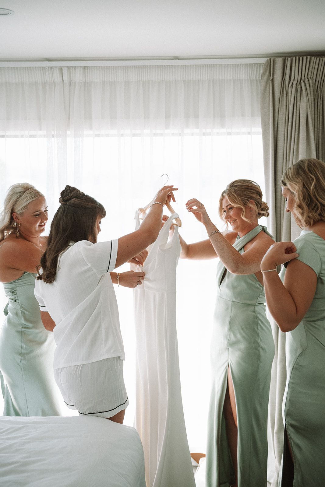 Bridesmaids photo wedding morning