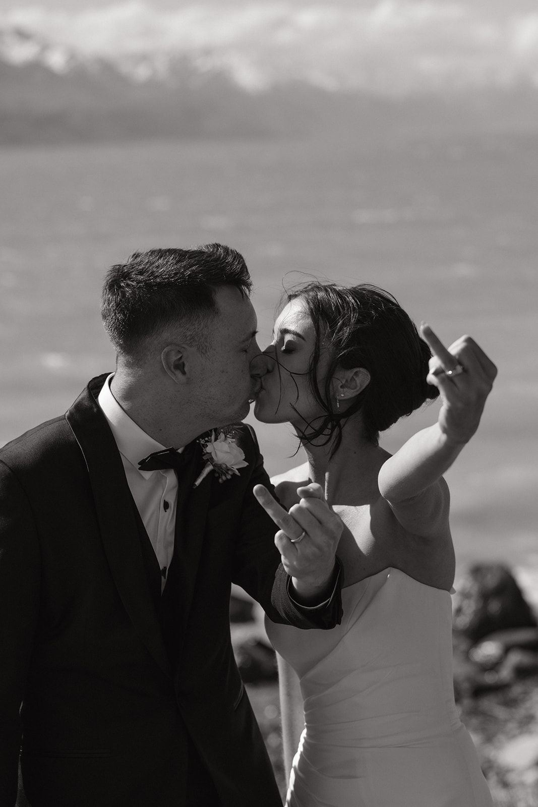 Tekapo elopement couple