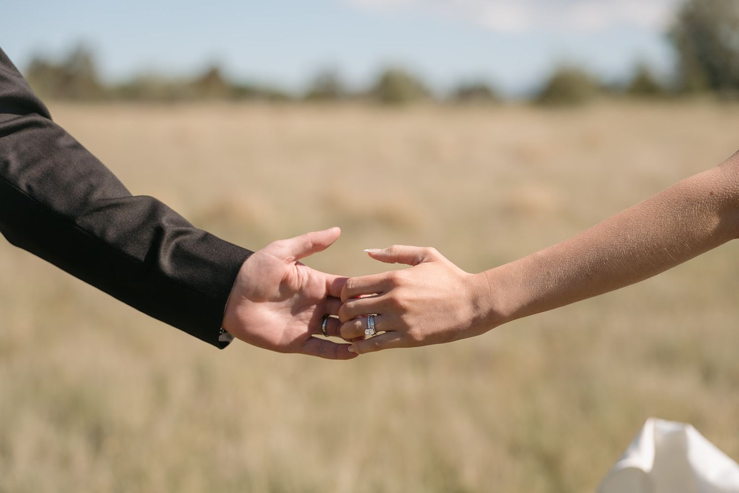 Tekapo elopement couple