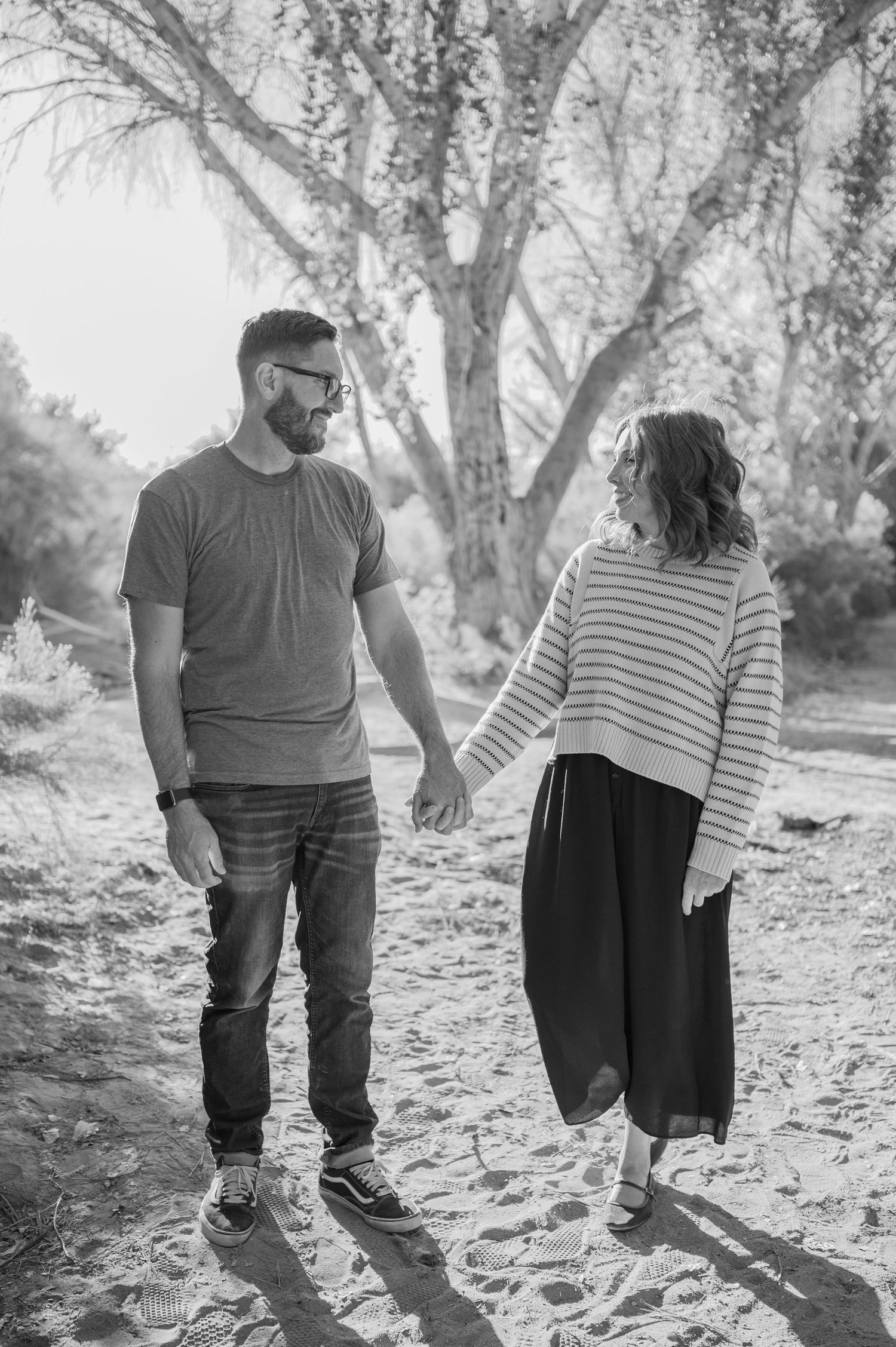 Luxury Gilbert Arizona family photography surrounded by lush greenery. A relaxed, stress-free experience that captures real connection.