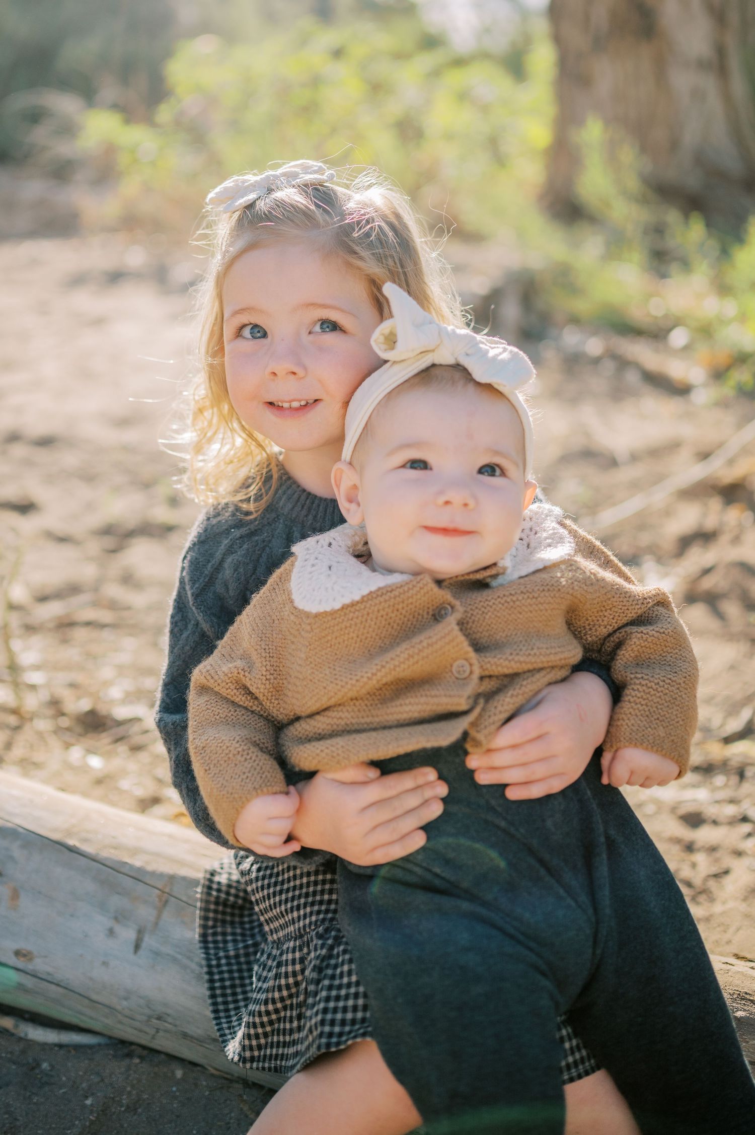Luxury Gilbert Arizona family photography surrounded by lush greenery. A relaxed, stress-free experience that captures real connection.