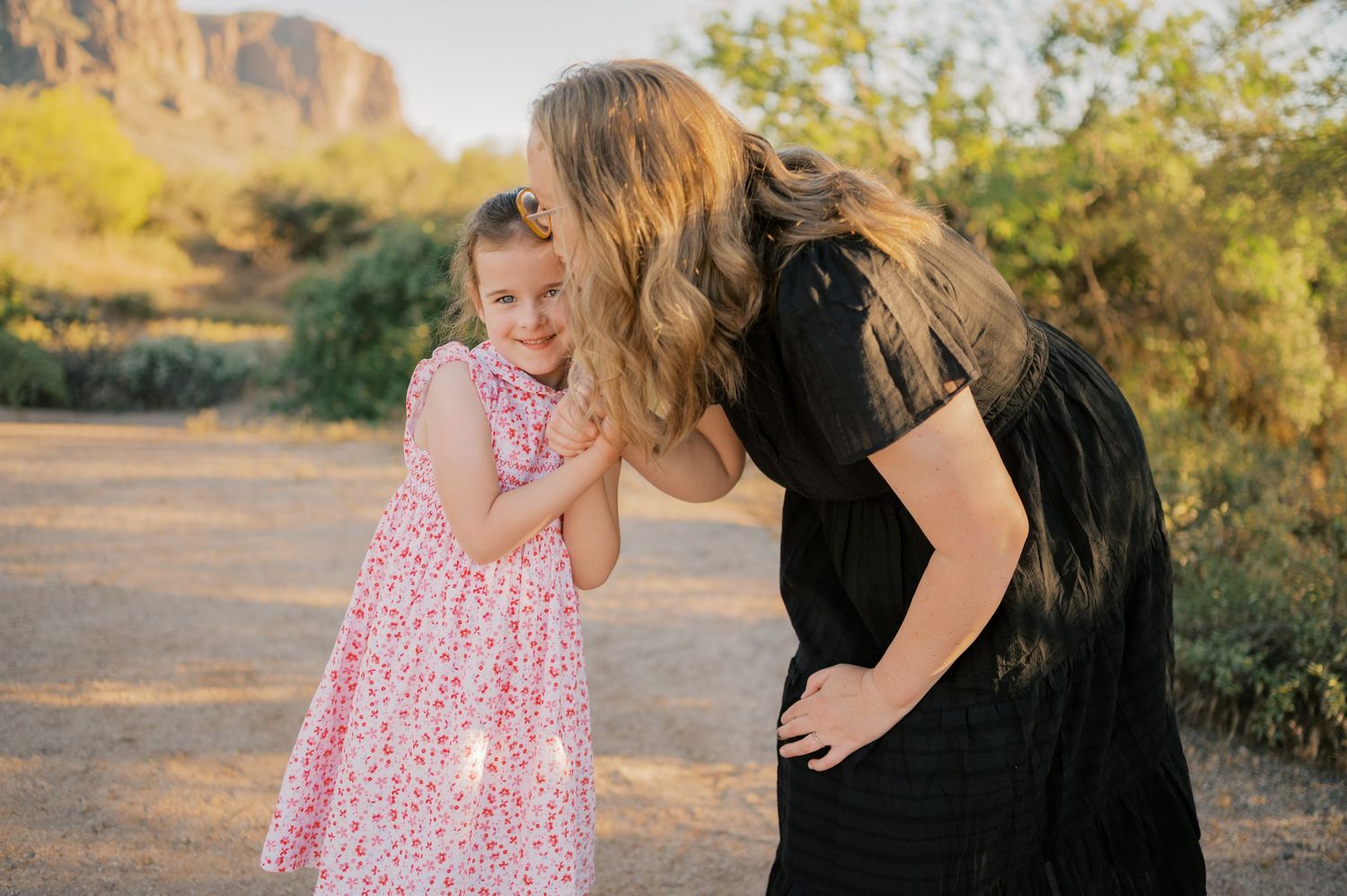 Mother daughter family photos in Arizona desert