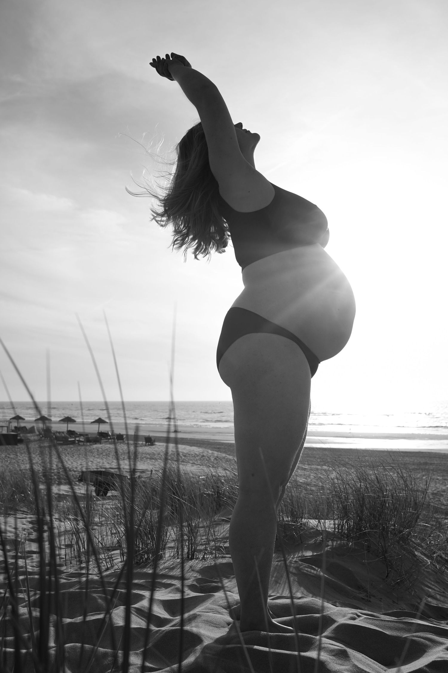 Pregnancy photoshoot at the beach, Den Haag, Netherlands
