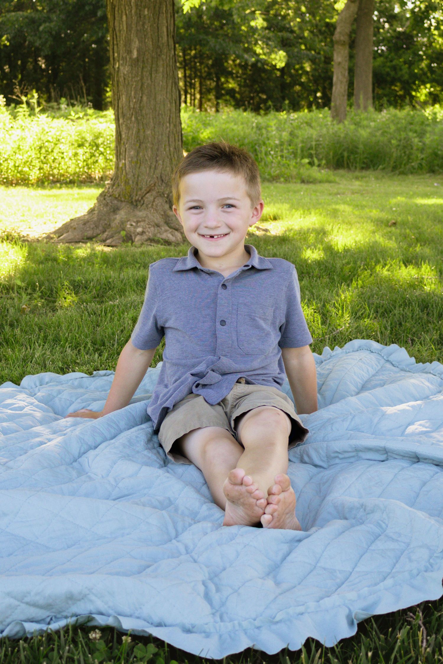 Candid child portrait during a family photography session
