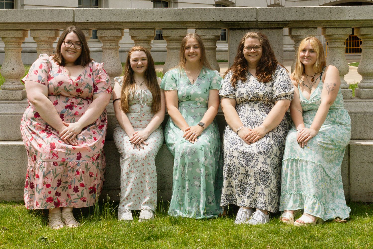 Bachelorette photos featuring the bride in the middle with bridesmaids around her.