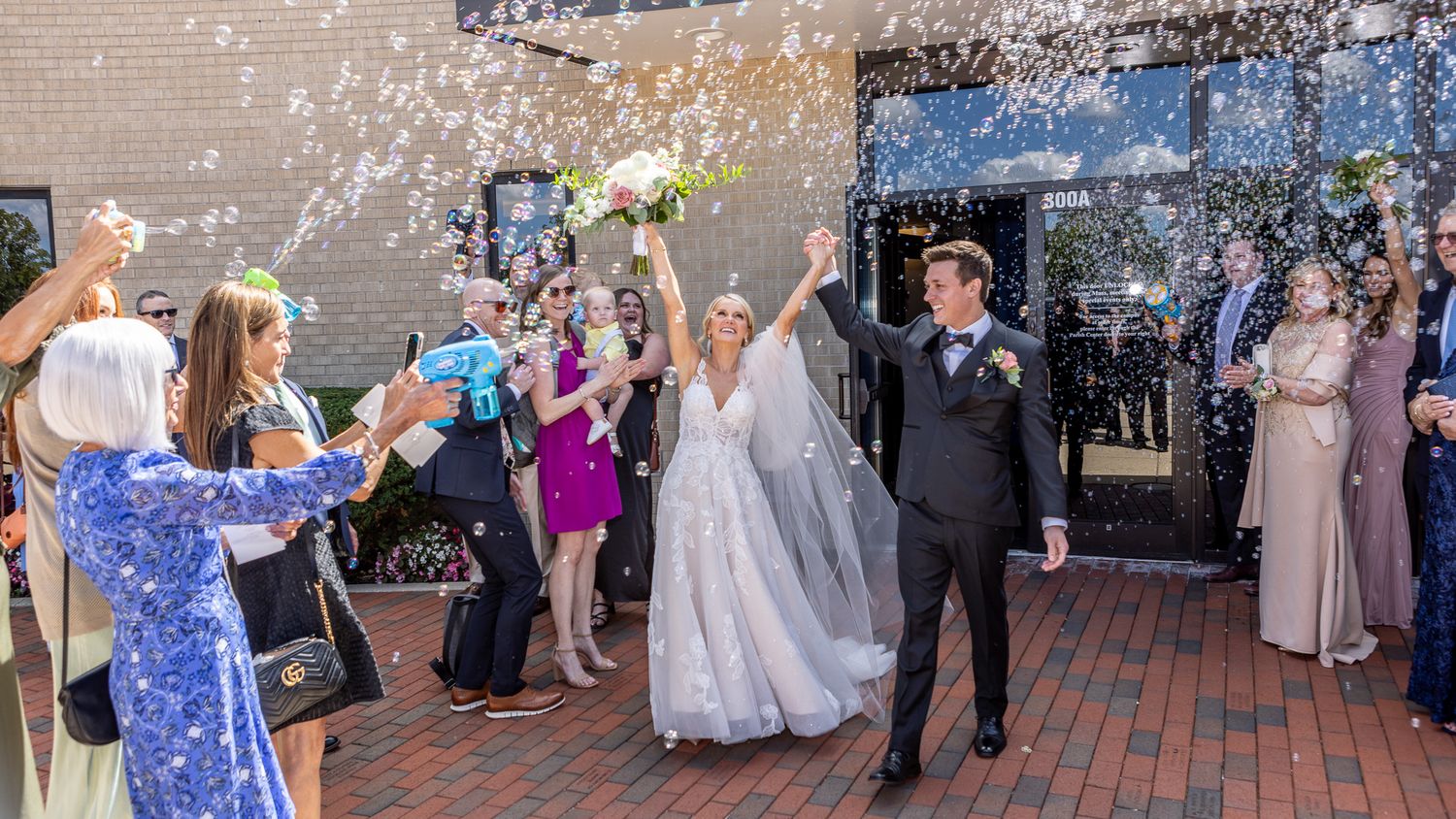 chicago wedding photographer bubble exit