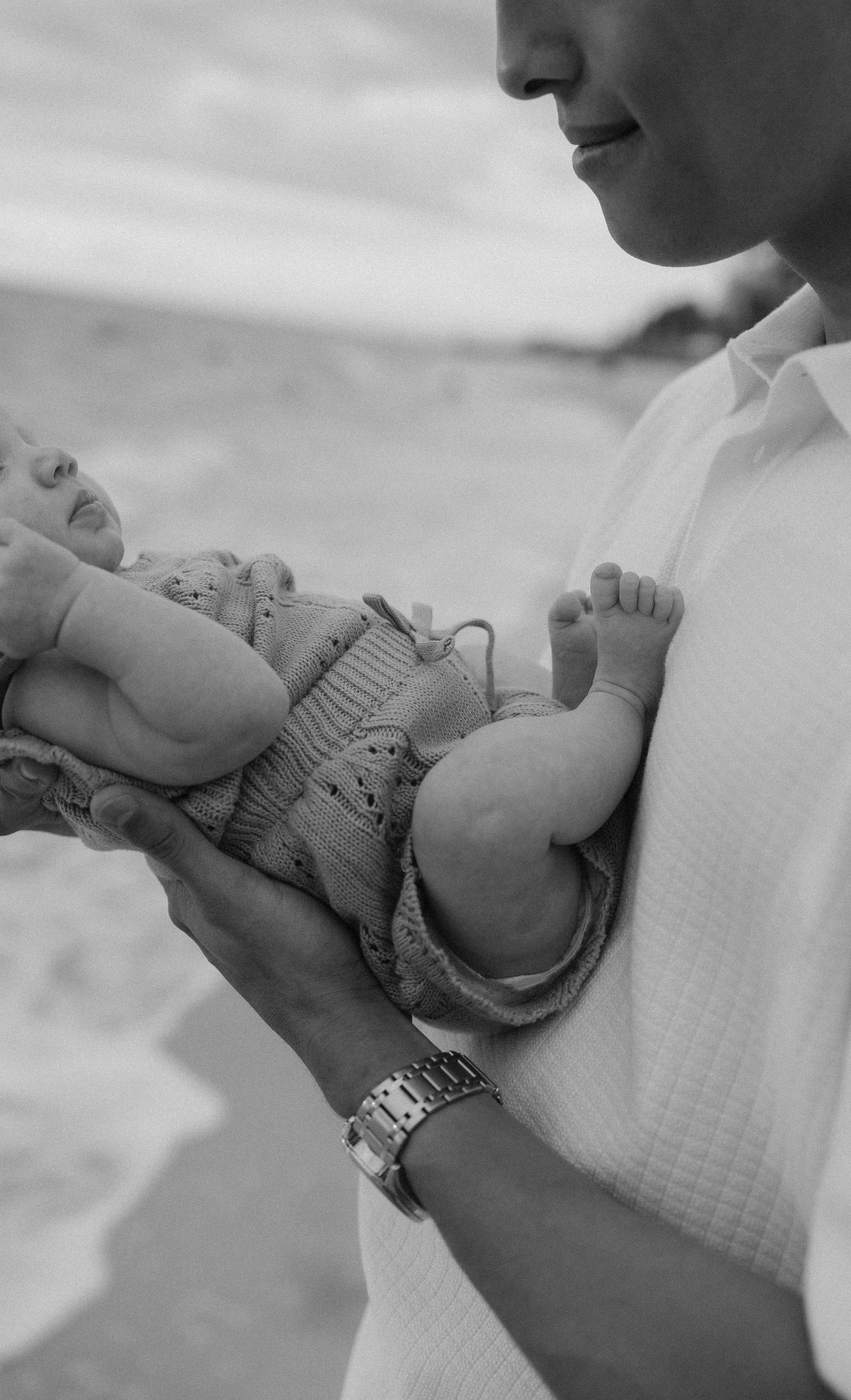beach newborn photos in Florida