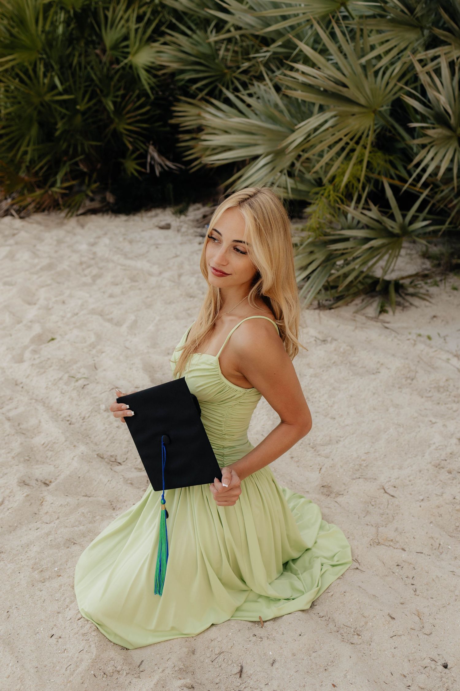 graduation photography on Fgcu beach