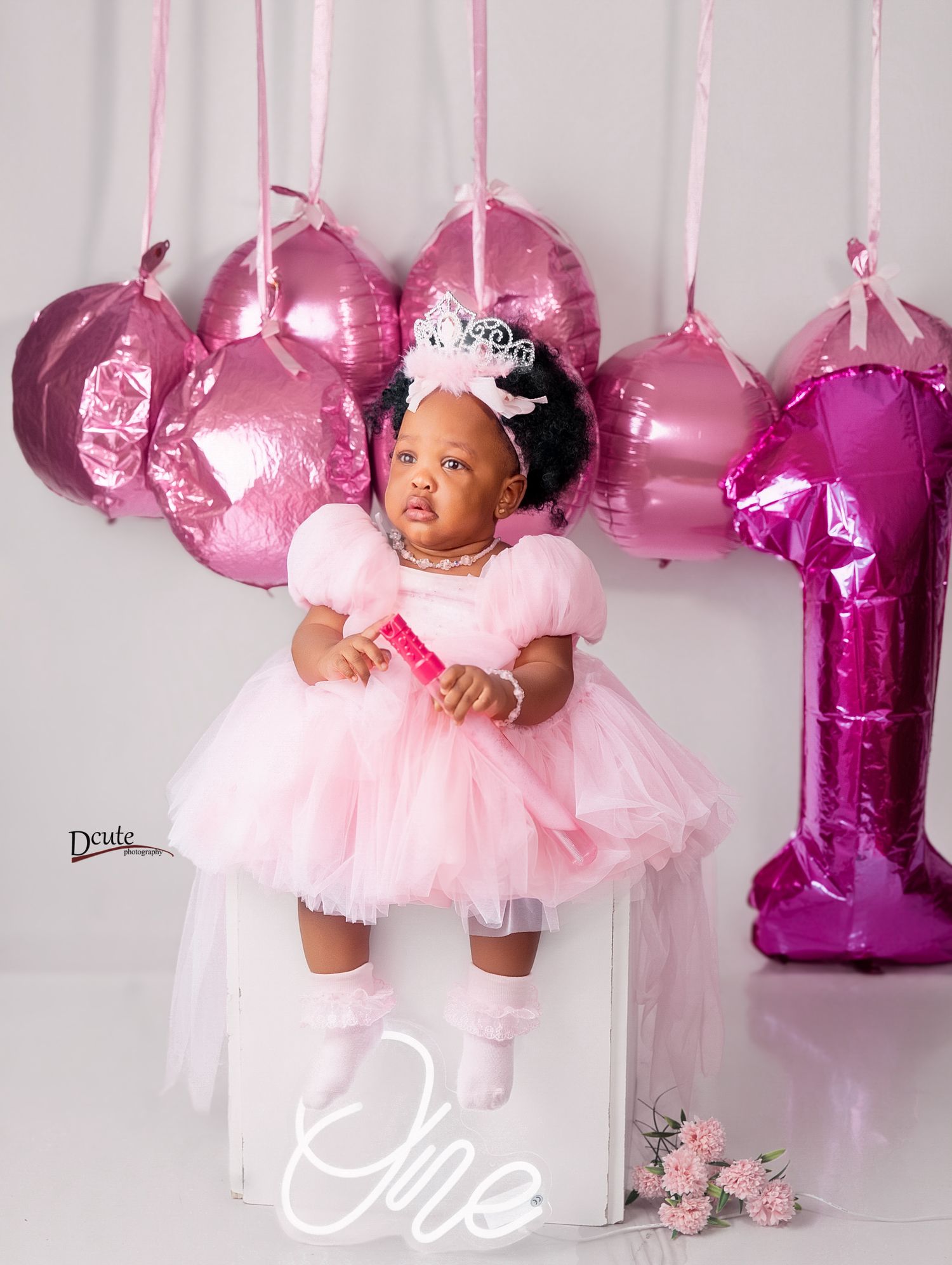 North York children’s photographer capturing natural smiles during a children’s birthday session