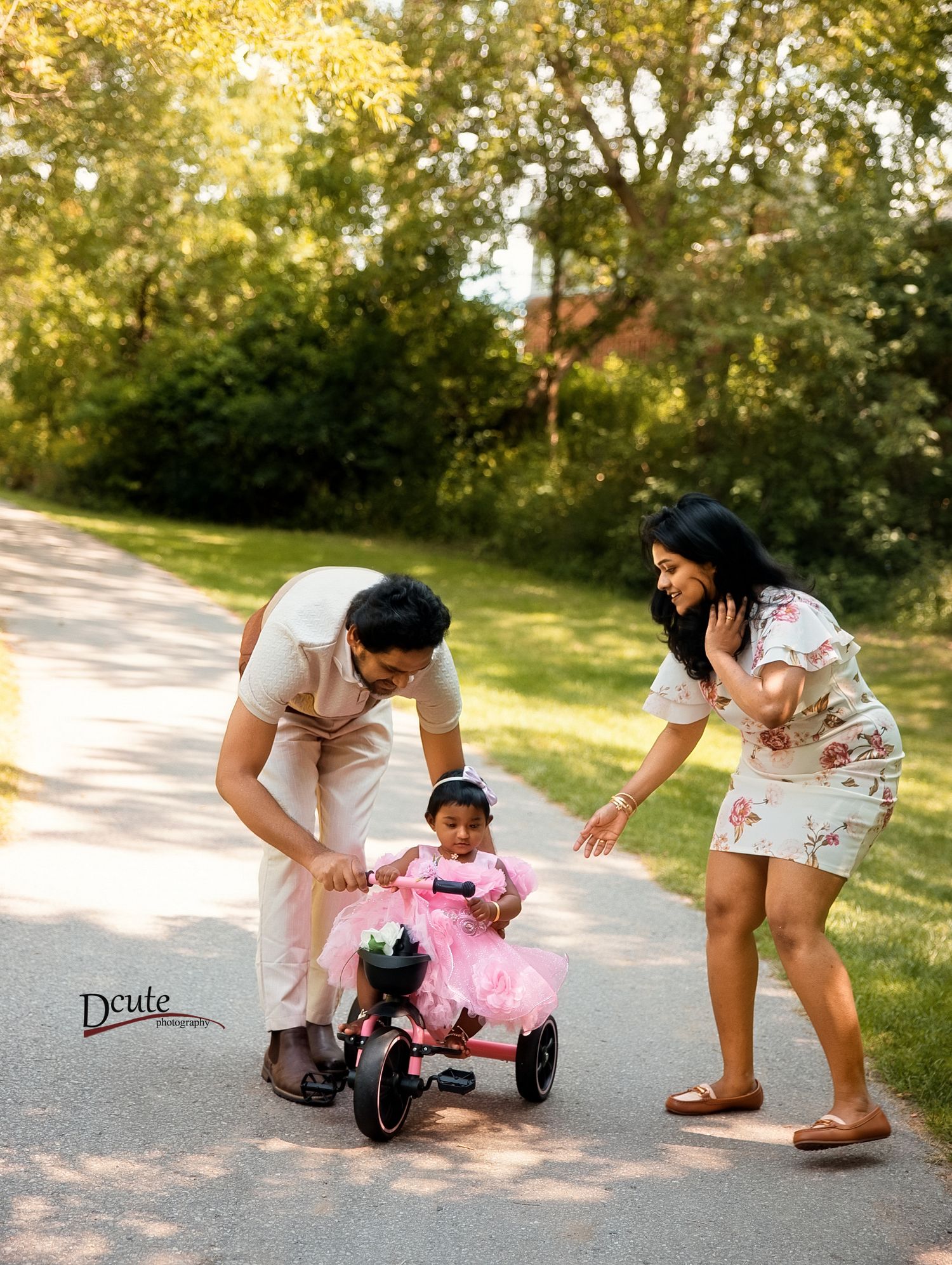 Family portrait at a Toronto park during an outdoor photography session