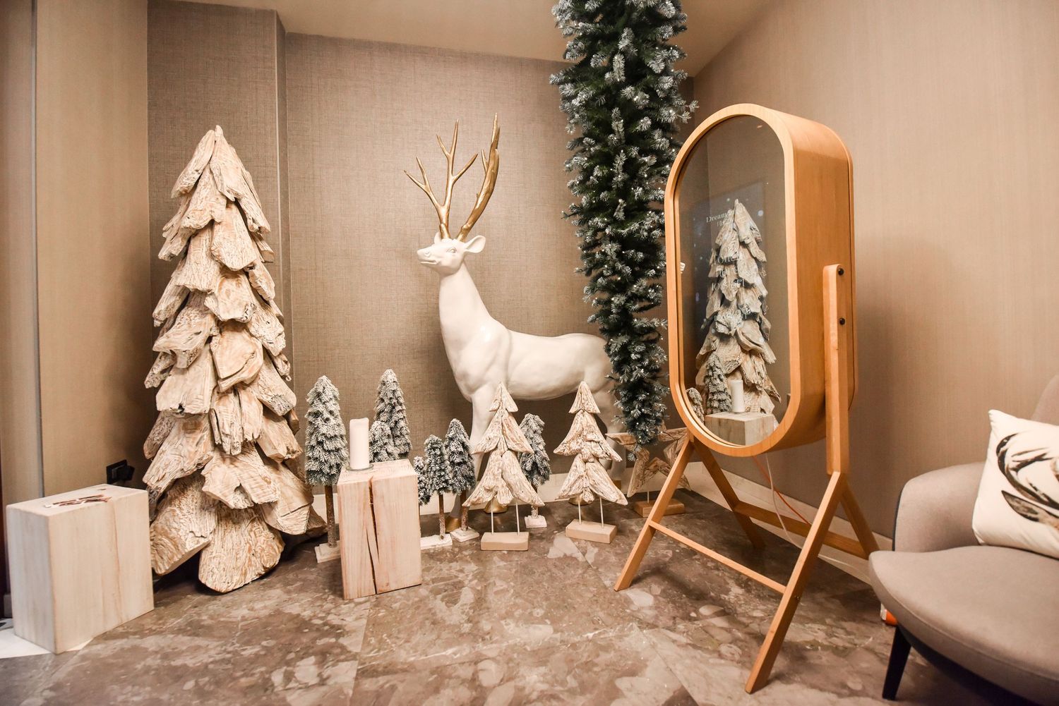 Retro Photo Booth in a winter decor