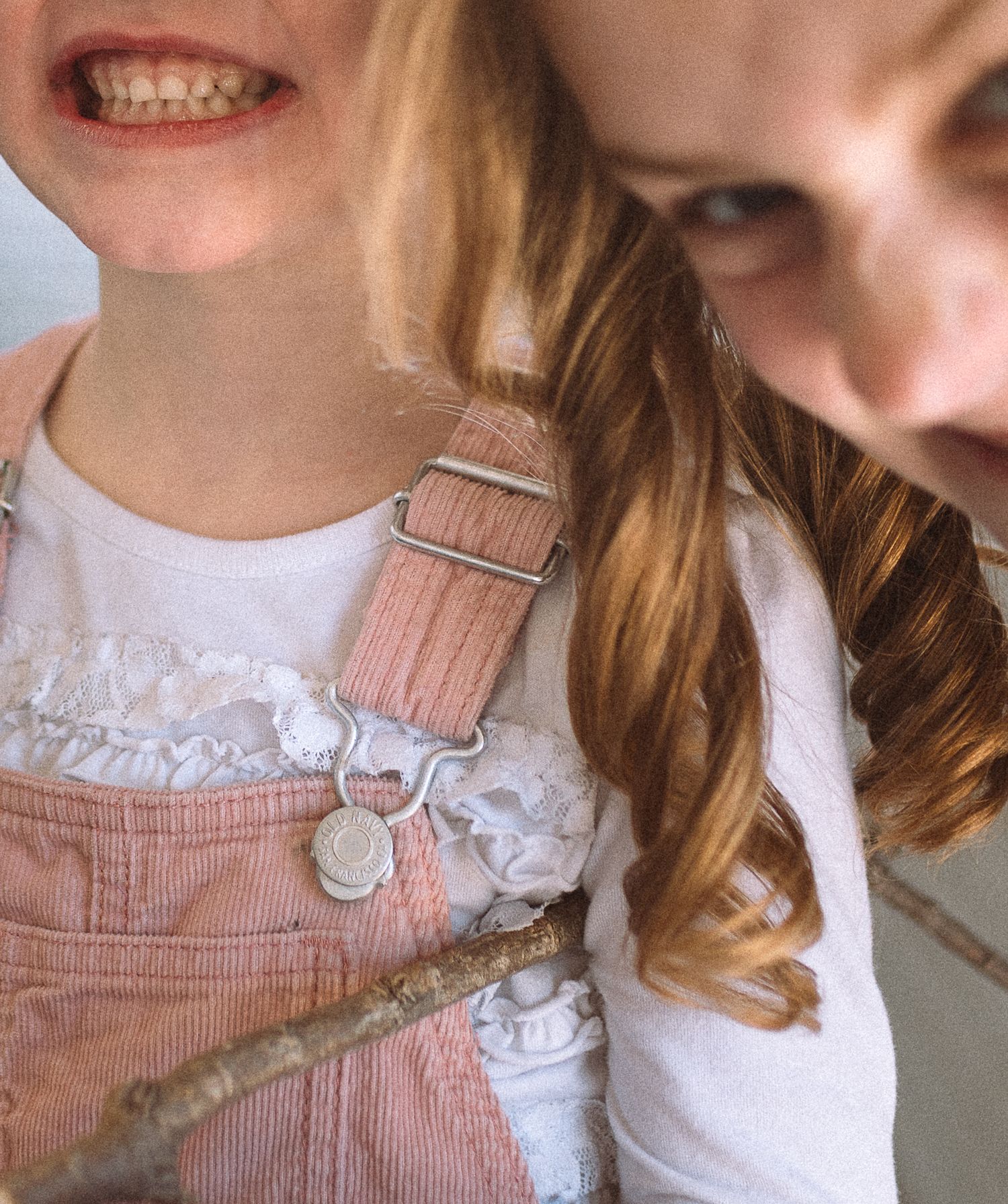 concordia kansas front porch silly family session