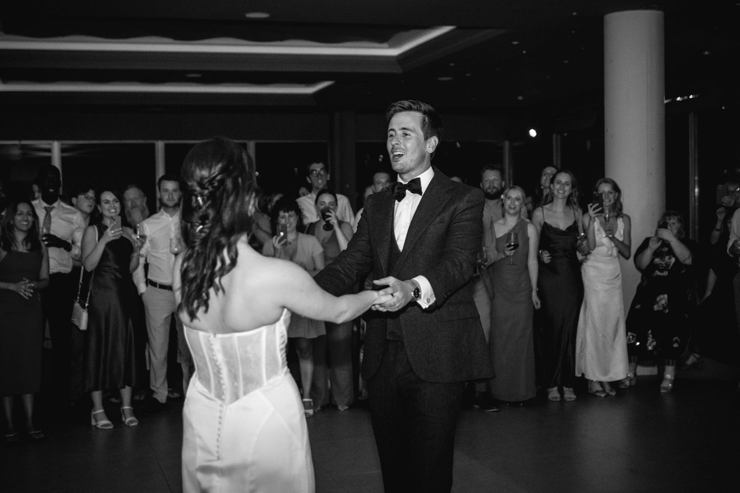 Imagen de boda capturada en destino por fotógrafo de bodas en Europa.