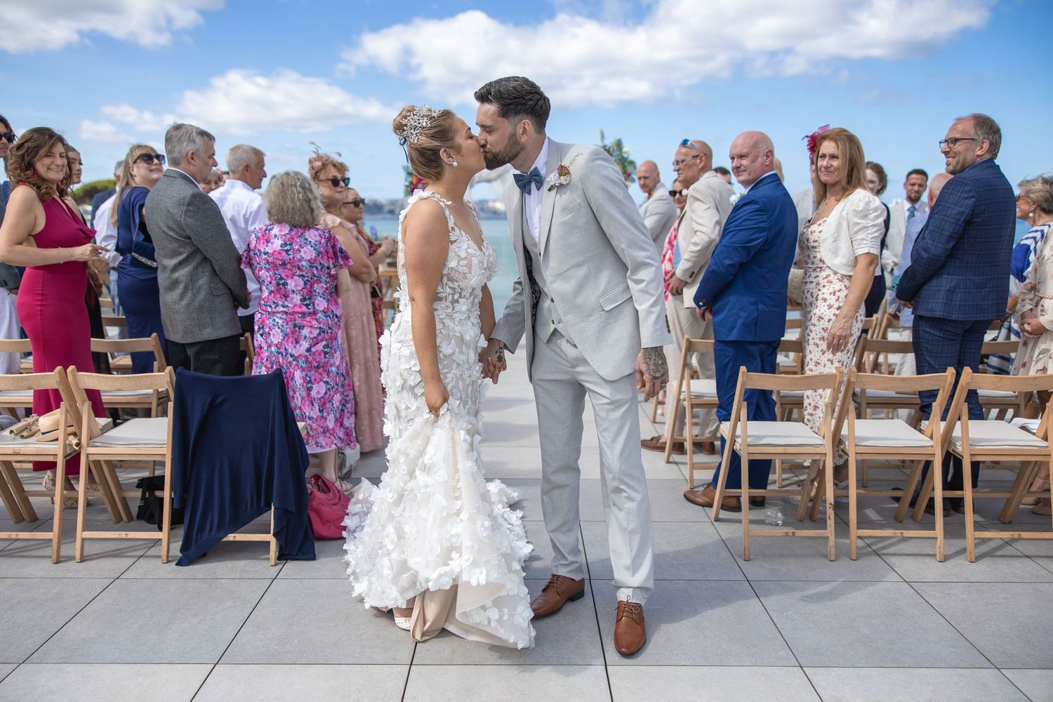 Imagen de boda capturada en destino por fotógrafo de bodas en Europa.