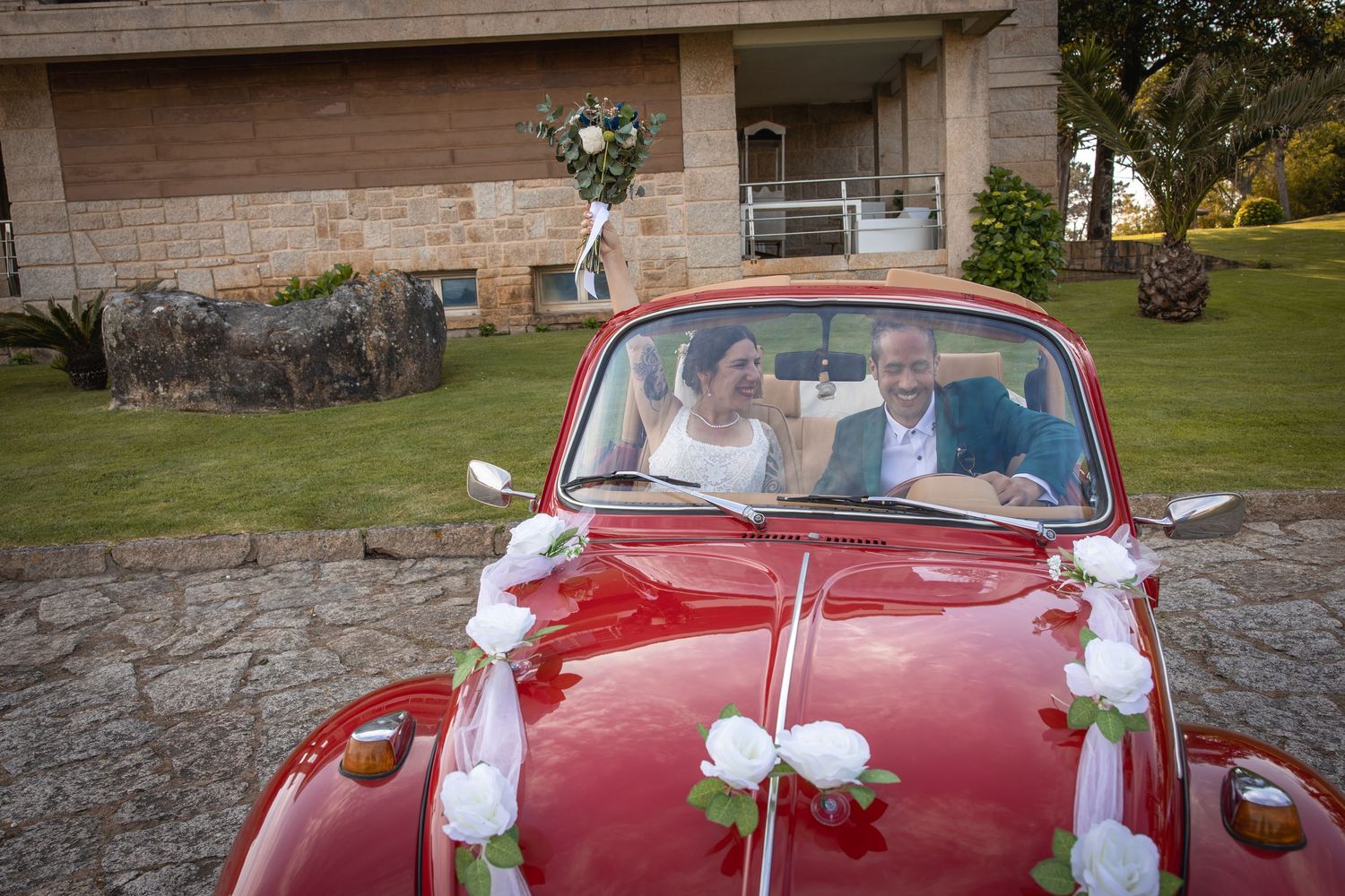 Imagen de boda capturada en destino por fotógrafo de bodas en Europa.