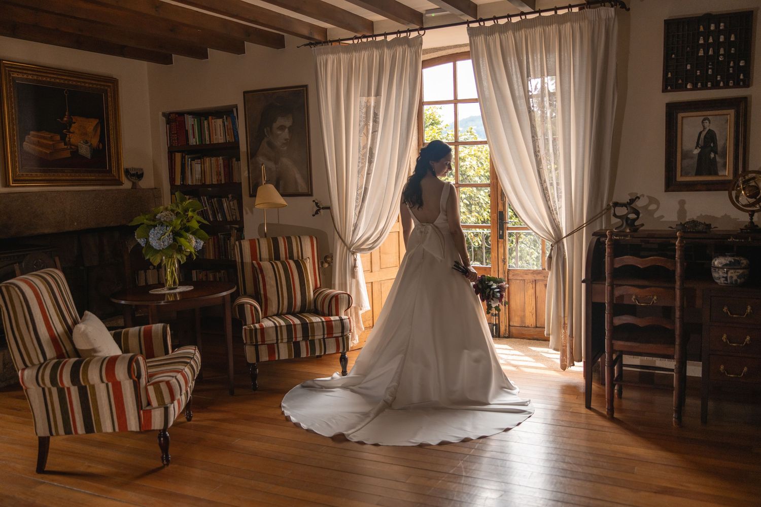 Fotografía natural de boda en Europa con estilo documental
