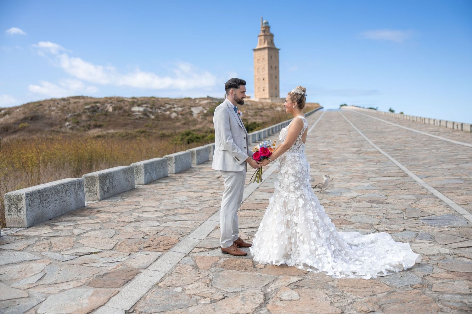 Como fotógrafo de boda, tengo el privilegio de capturar algunos de los recuerdos más importantes en la vida de una pareja: miradas que habla