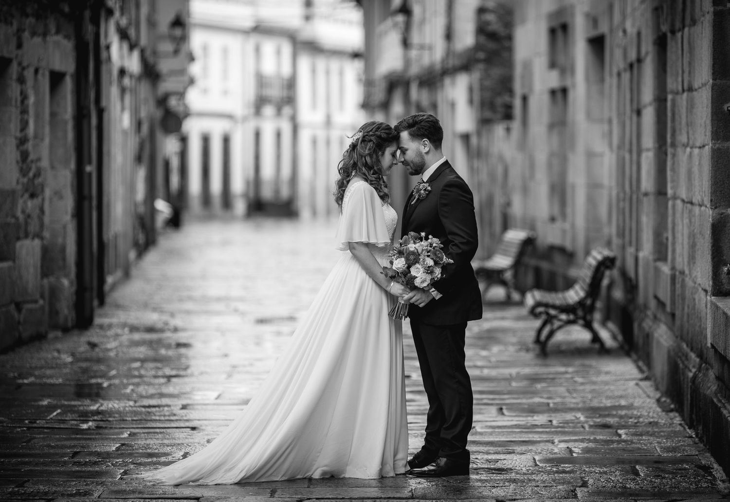Imagen de boda capturada en destino por fotógrafo de bodas en Europa.