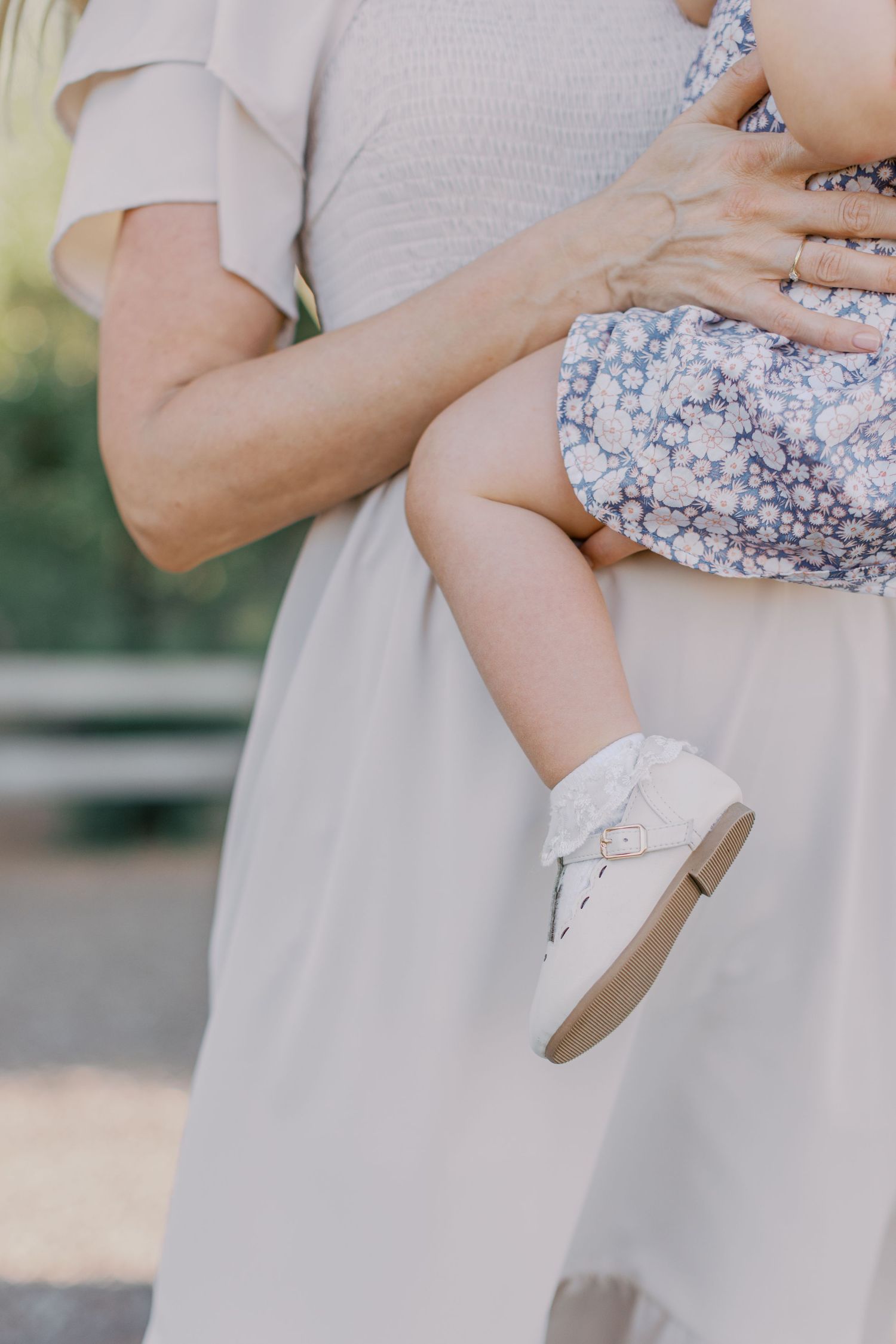 North Phoenix fall family photography capturing organic, timeless moments and heartfelt connection in relaxed, natural outdoor sessions.