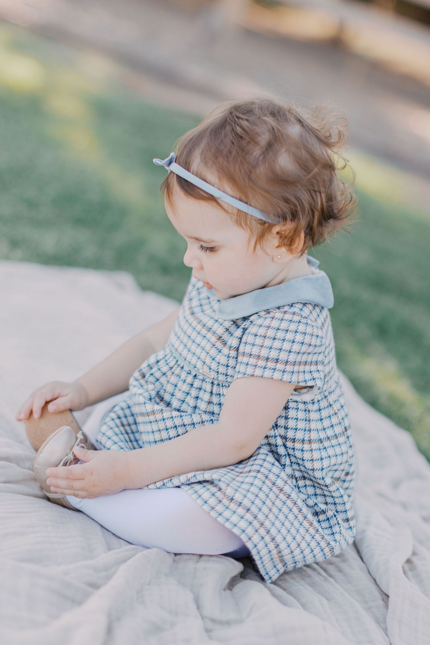 North Phoenix fall family photography capturing organic, timeless moments and heartfelt connection in relaxed, natural outdoor sessions.