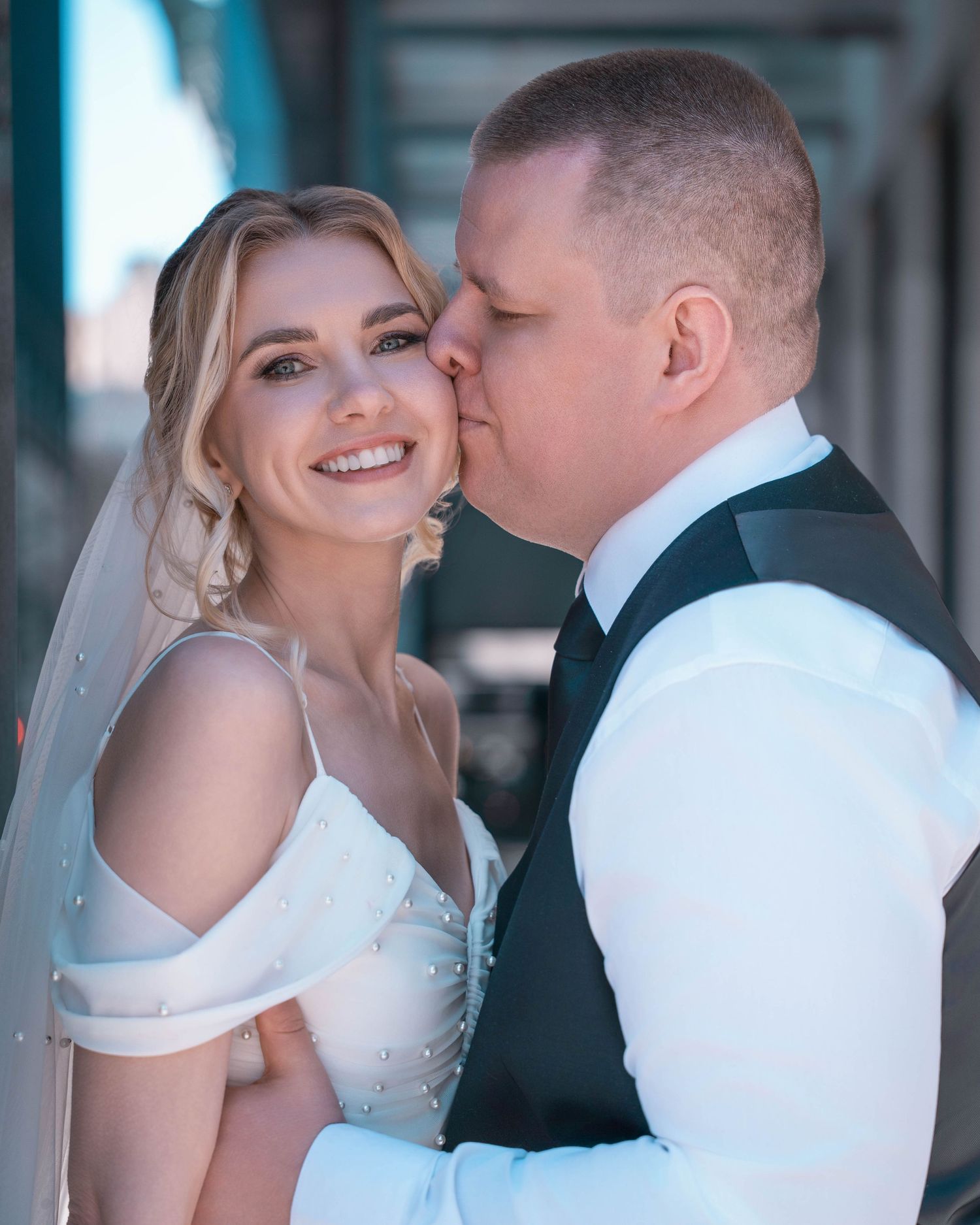 Bride and groom portrait during wedding ceremony in Downtown Toronto