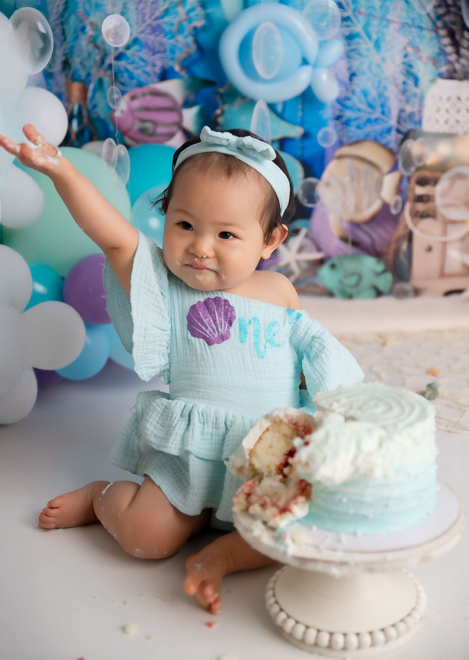 Smash Cake session for first birthday. Southern California photographer.