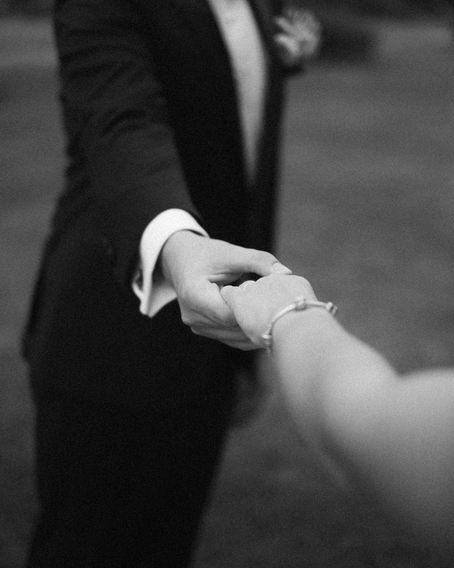 Bride and Groom at Hazelmere Homestead, Echunga, Adelaide Hills, photographed by Barossa Valley wedding photographer Matt Webster.