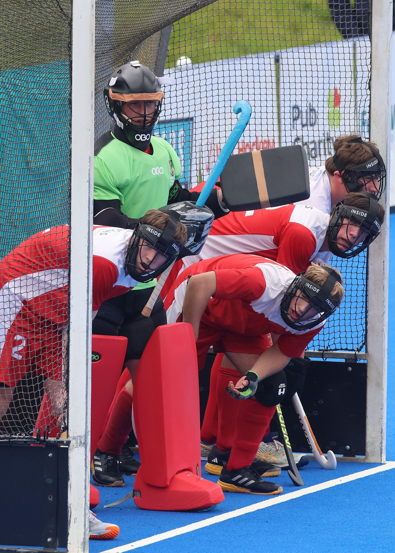 Lindisfarne College defending the hockey goal during a PC challenge during 2025 season.