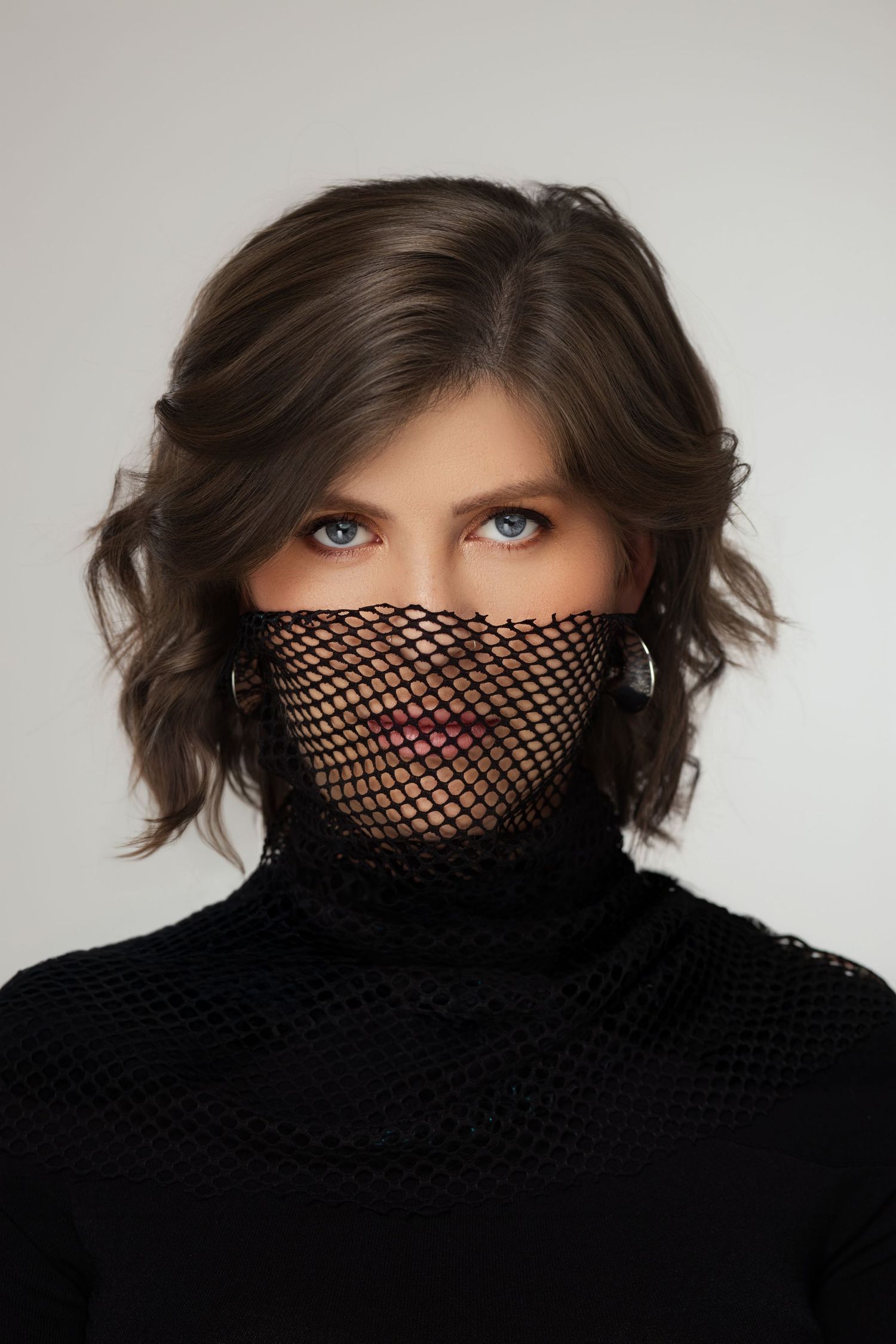 Karelys Ruiz | Retrato de Marca Personal y Esencia en Madrid. Fotografía de Autor y Dirección de Arte para revelar tu autoridad visual.