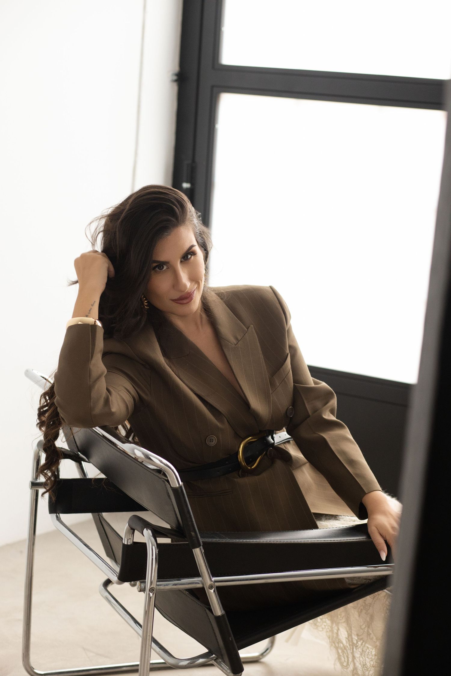 Sesión fotográfica de posicionamiento por Karelys Ruiz - Fotografía de Marca Personal y Editorial