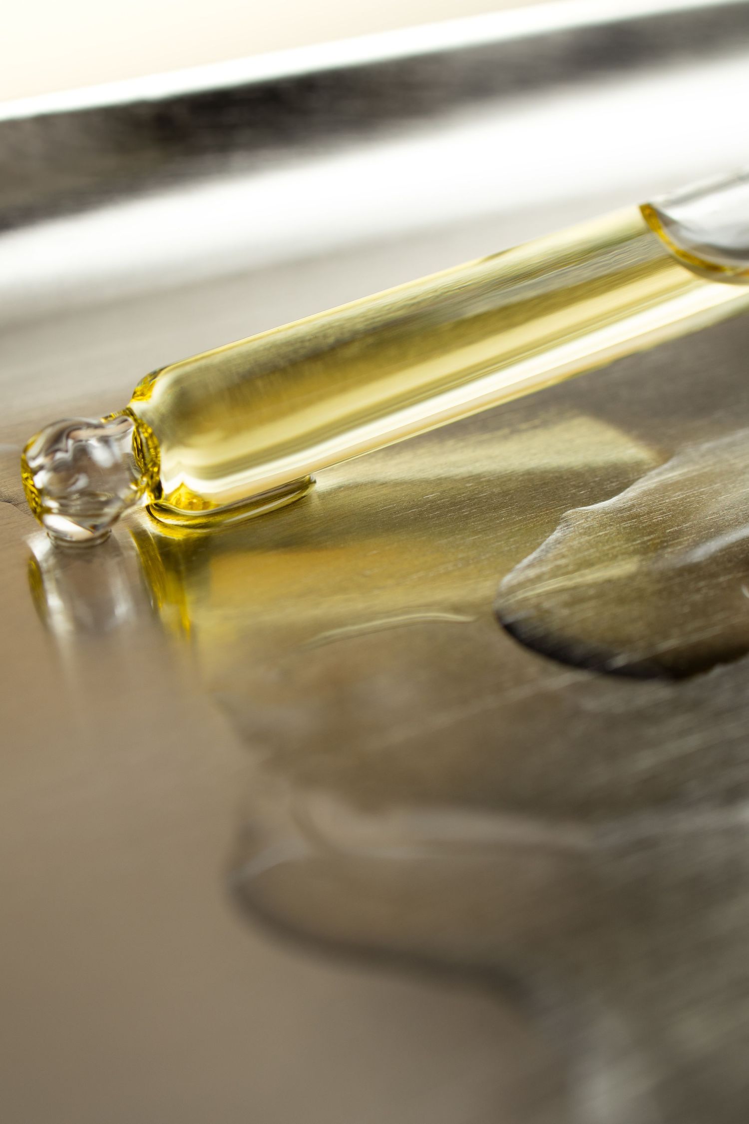 macro shot pipette taken by Glow Studio Yalda