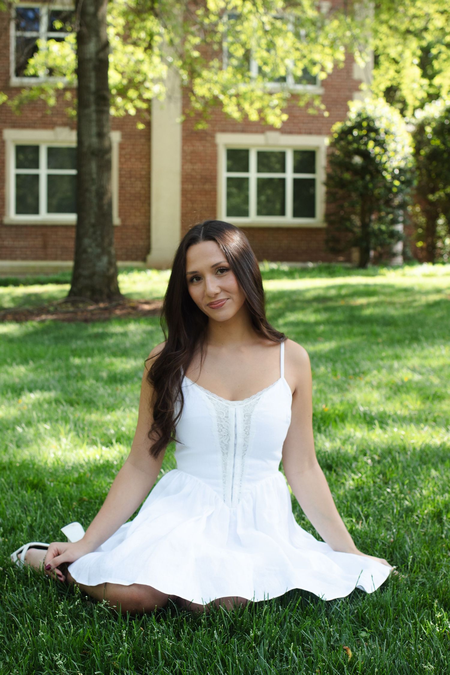 Lydia's College Senior Pictures outdoor session at Lipscomb University
