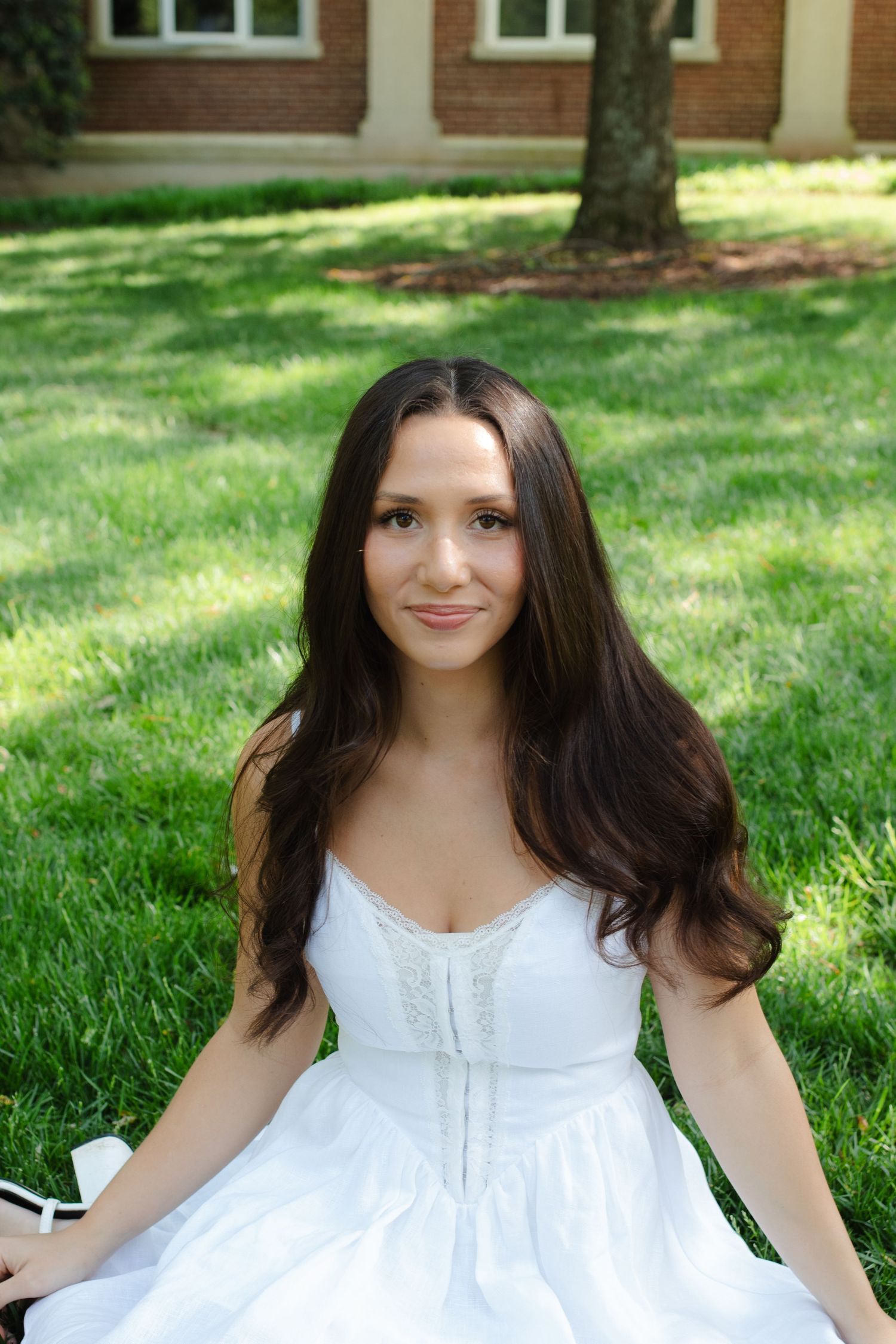 Lydia's College Senior Pictures outdoor session at Lipscomb University