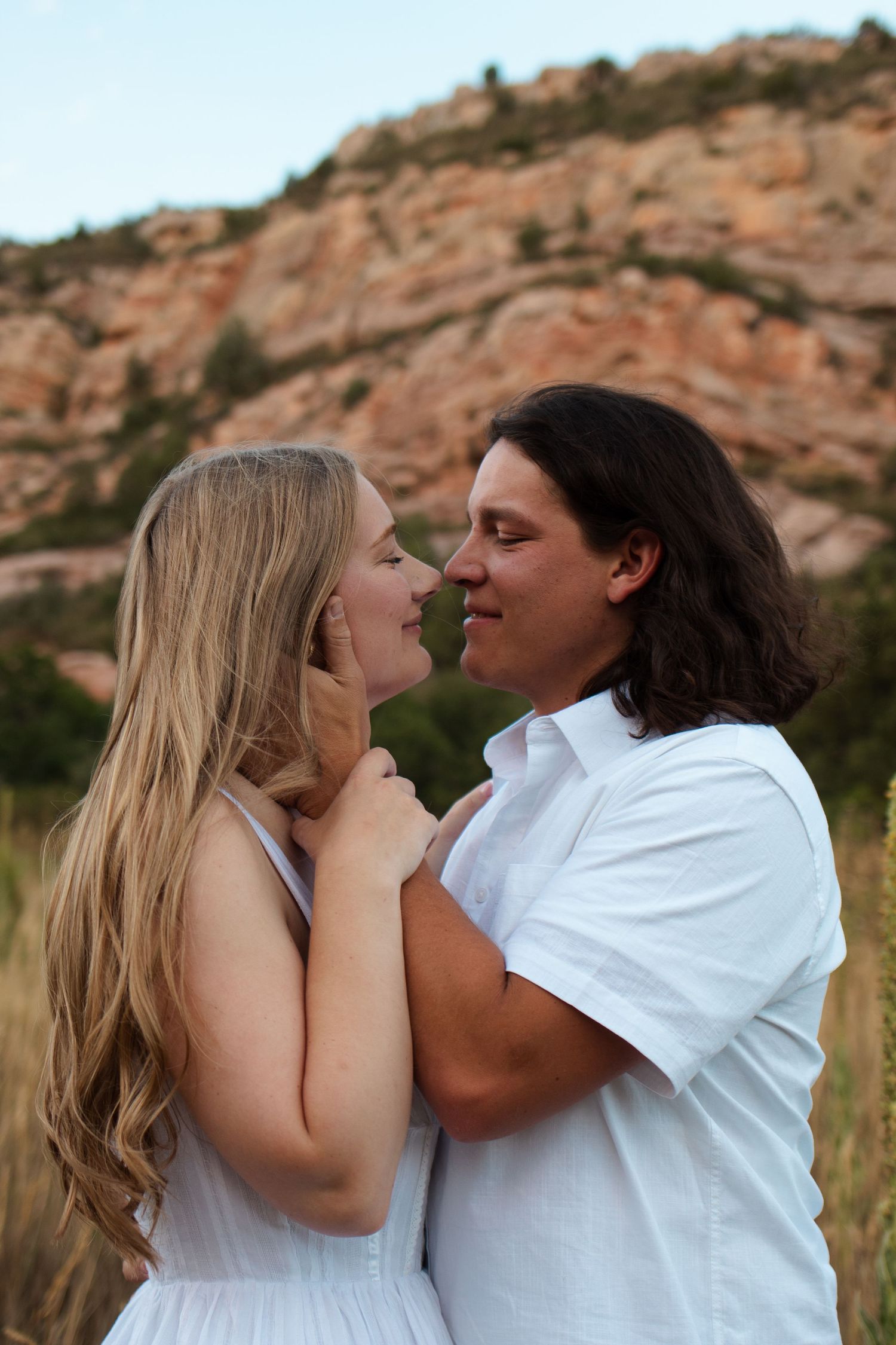 Alec & Jess couples engagement photo session in Colorado