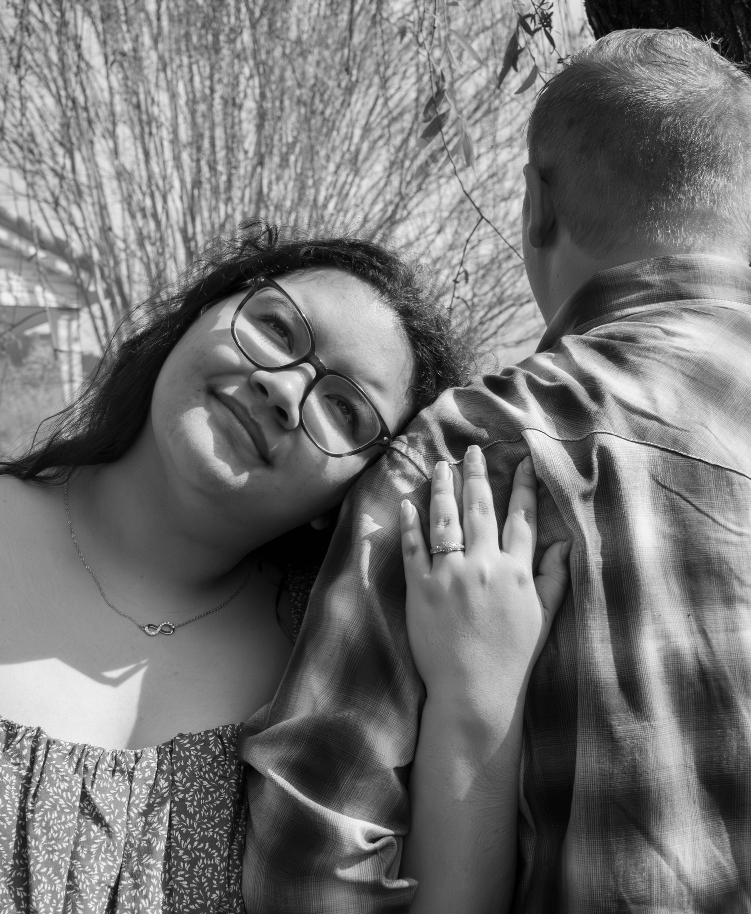 Film-inspired portrait of a couple in natural light