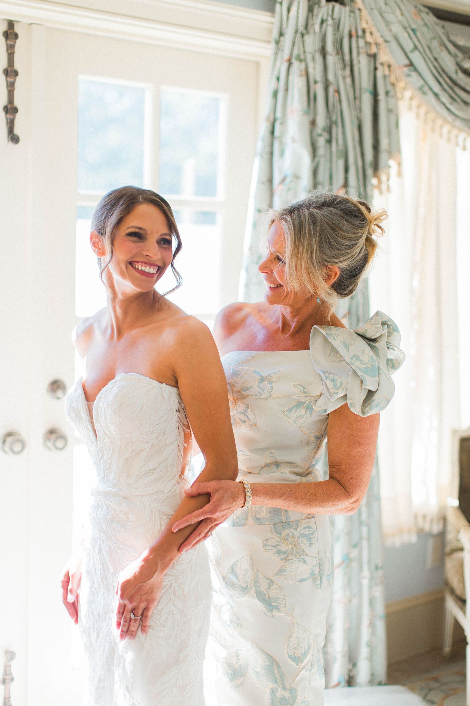 Wedding Photography – Bucks County, PA – Inn at Barley Sheaf Wedding
