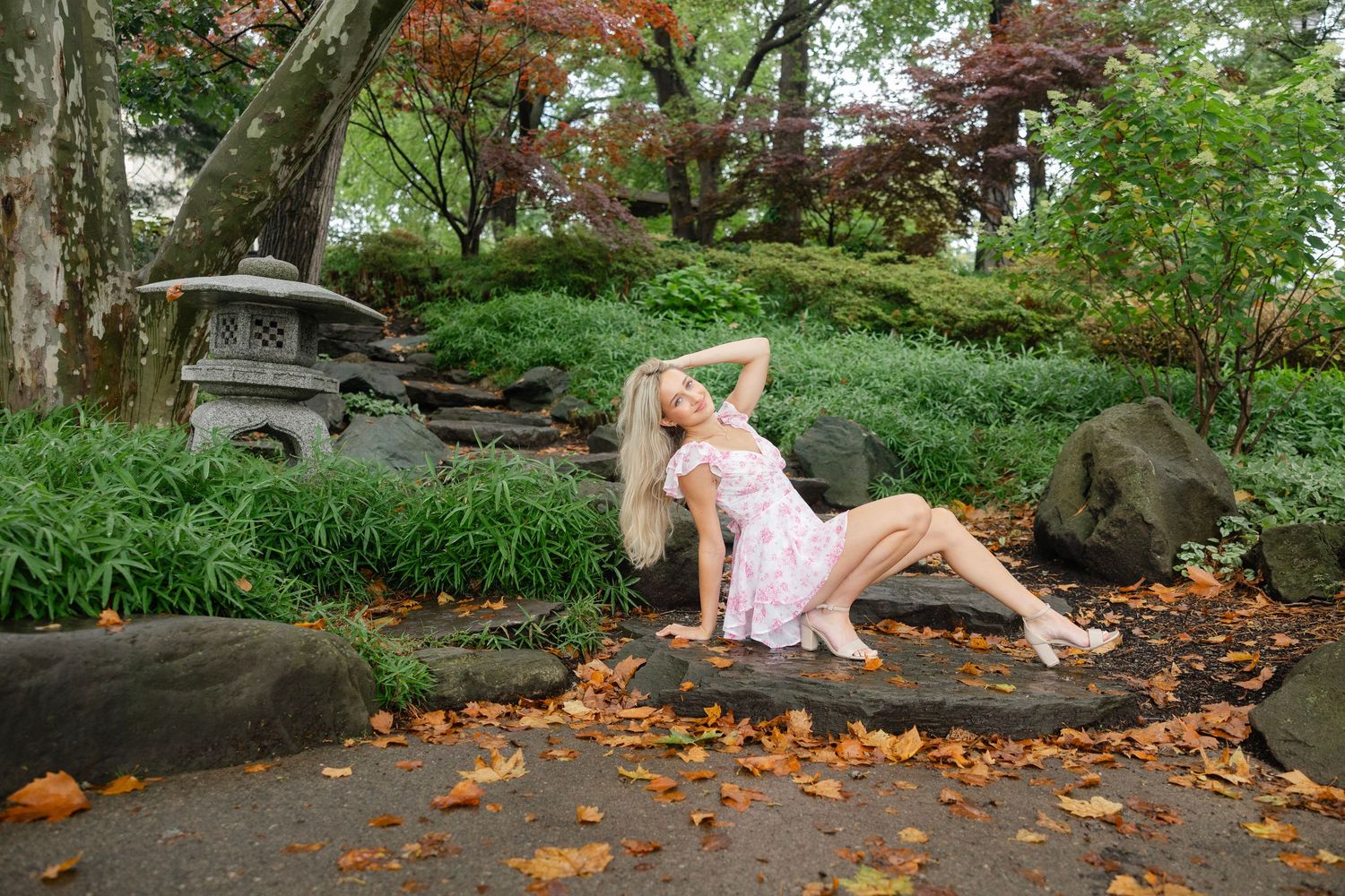 Japanese Gardens Senior Portraits
High school senior photography in Buffalo NY
Buffalo NY senior portraits
Japanese Gardens Senior Portraits