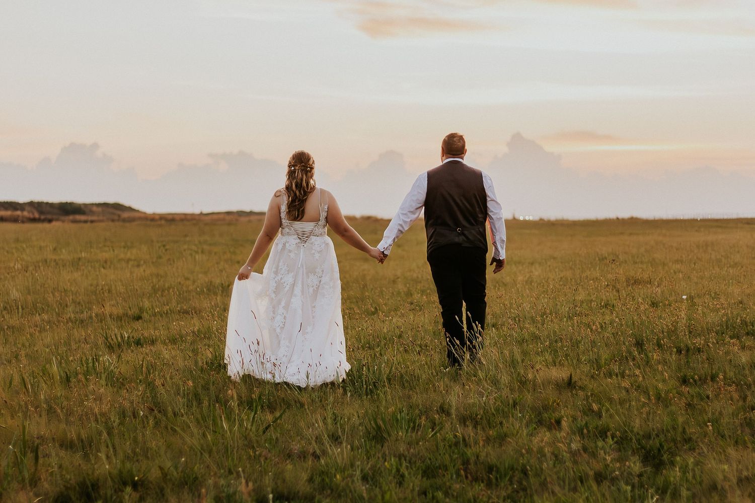 Gorgeous sunset with a wedding couple by Mr Portrait Photography
