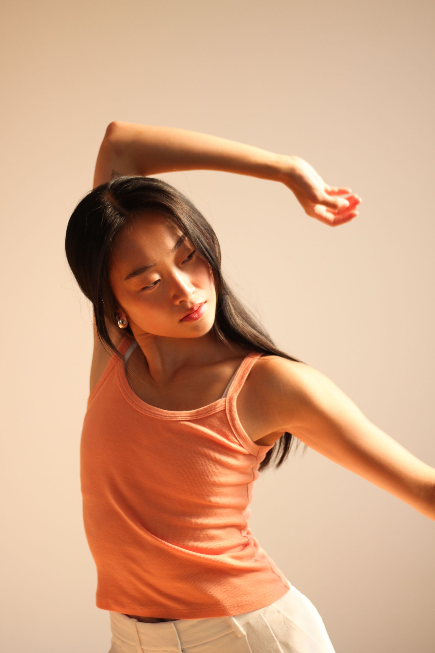 Dancer Norey Lau
MING MVMT
Gaby Alfonso Photography
Natural light sunset portrait 
Dancer portrait in studio
Cocreate space 
Toronto
