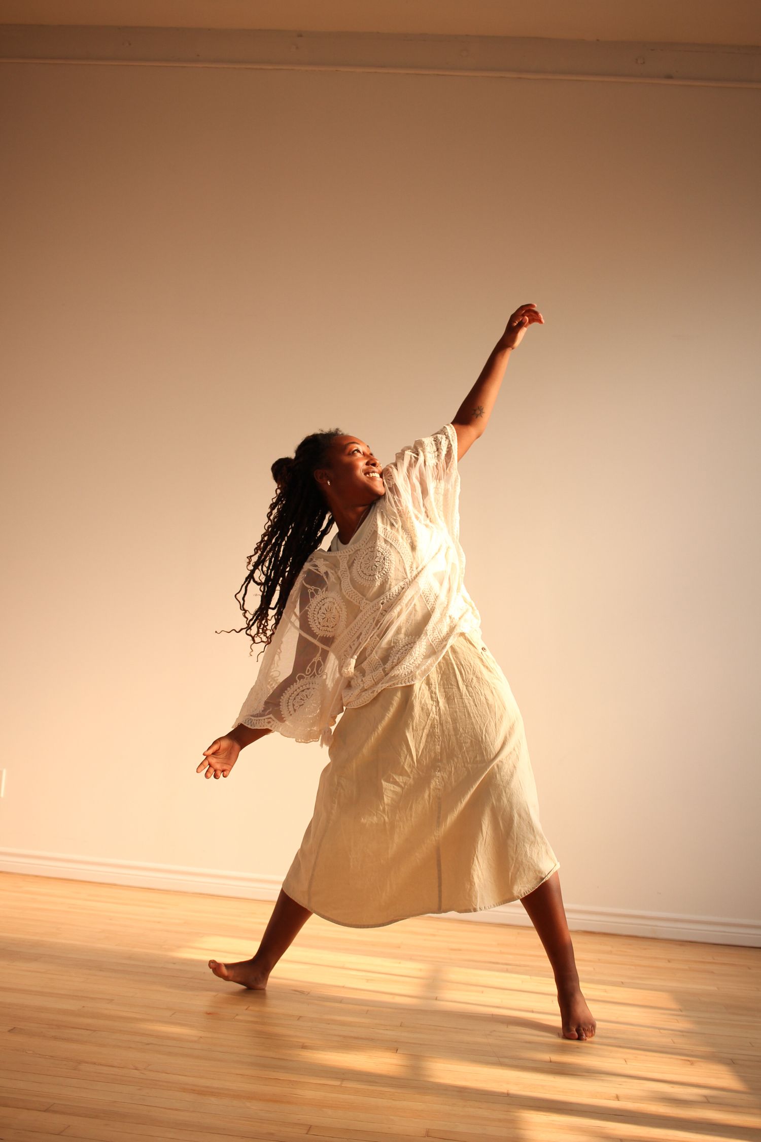 Dancer Zuri Skeete
MING MVMT
Gaby Alfonso Photography
Natural light sunset portrait 
Dancer portrait in studio
Cocreate space 
Toronto