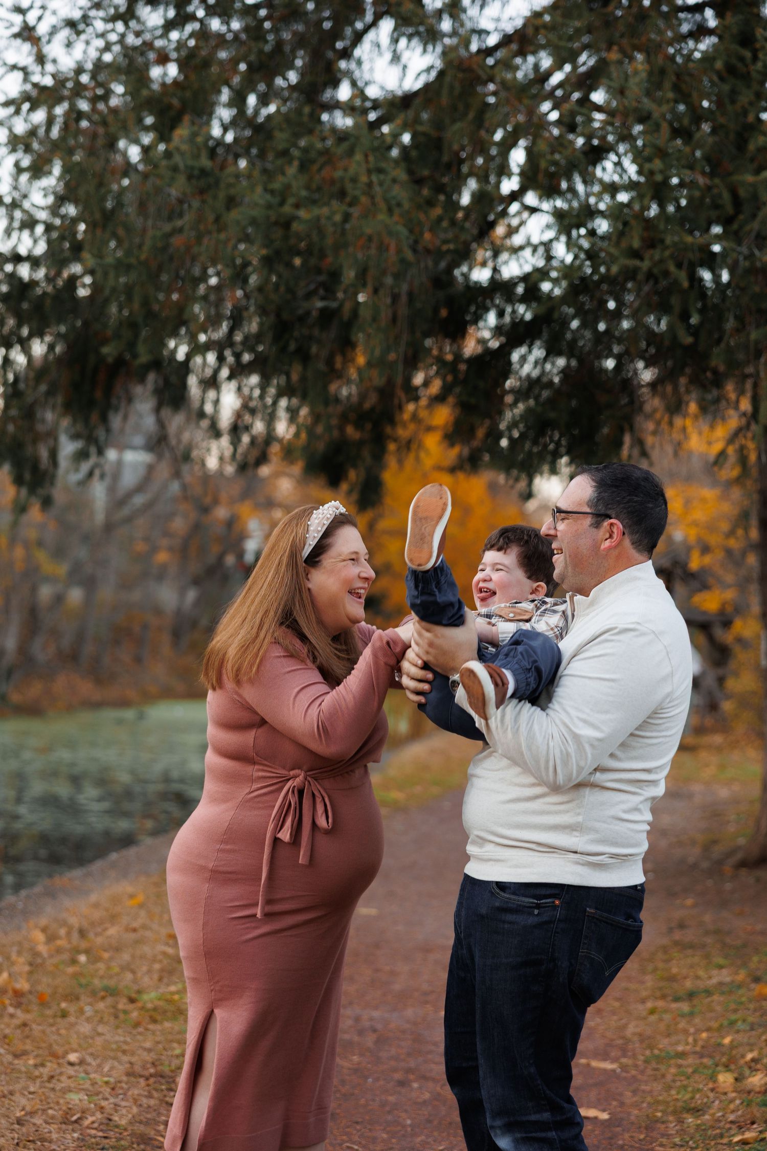 Maternity photo session with parents and toddler in Mercer County, New Jersey, by Rego Photography, newborn and maternity photographer