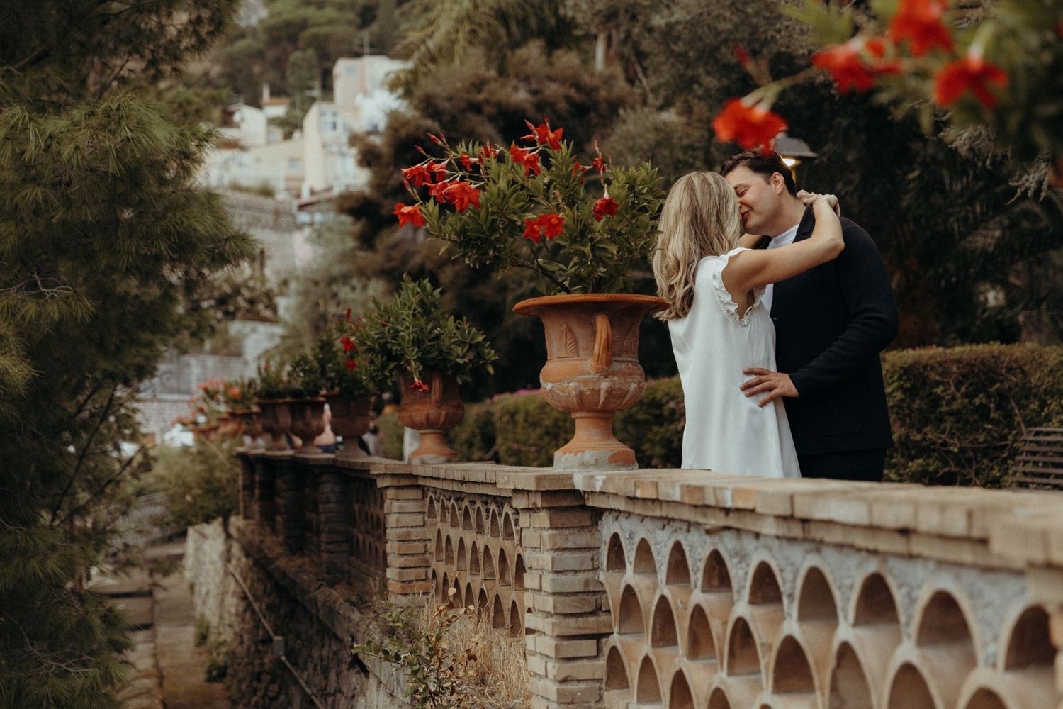 Sunset engagement photography in Taormina, natural light and heartfelt connection