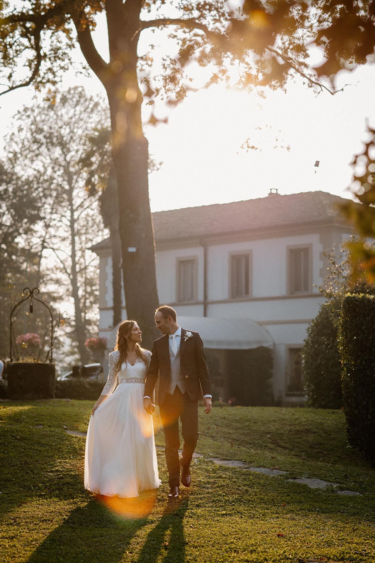 Foto autunnali degli sposi in location a Monza